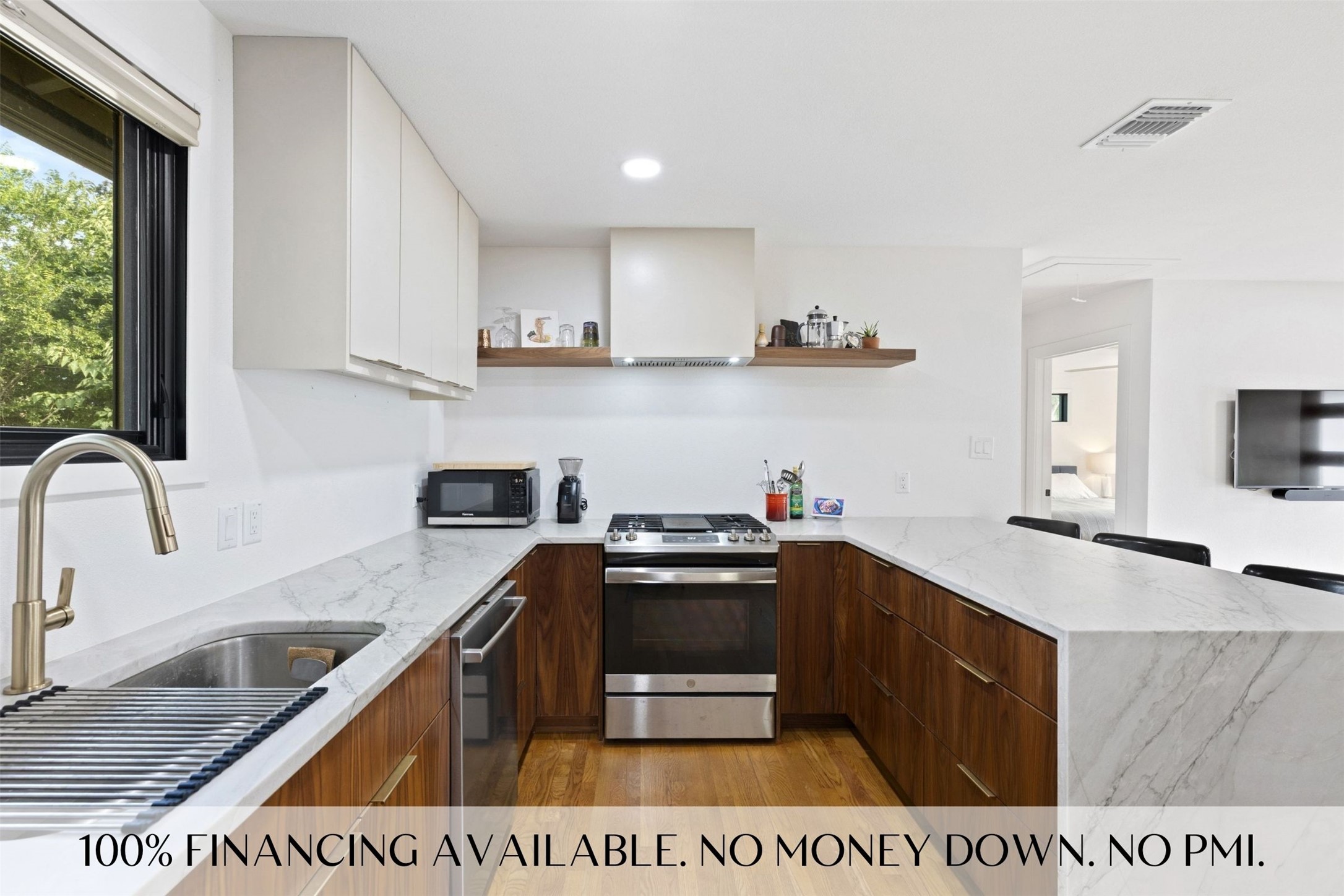 1803 Perez St — photo
