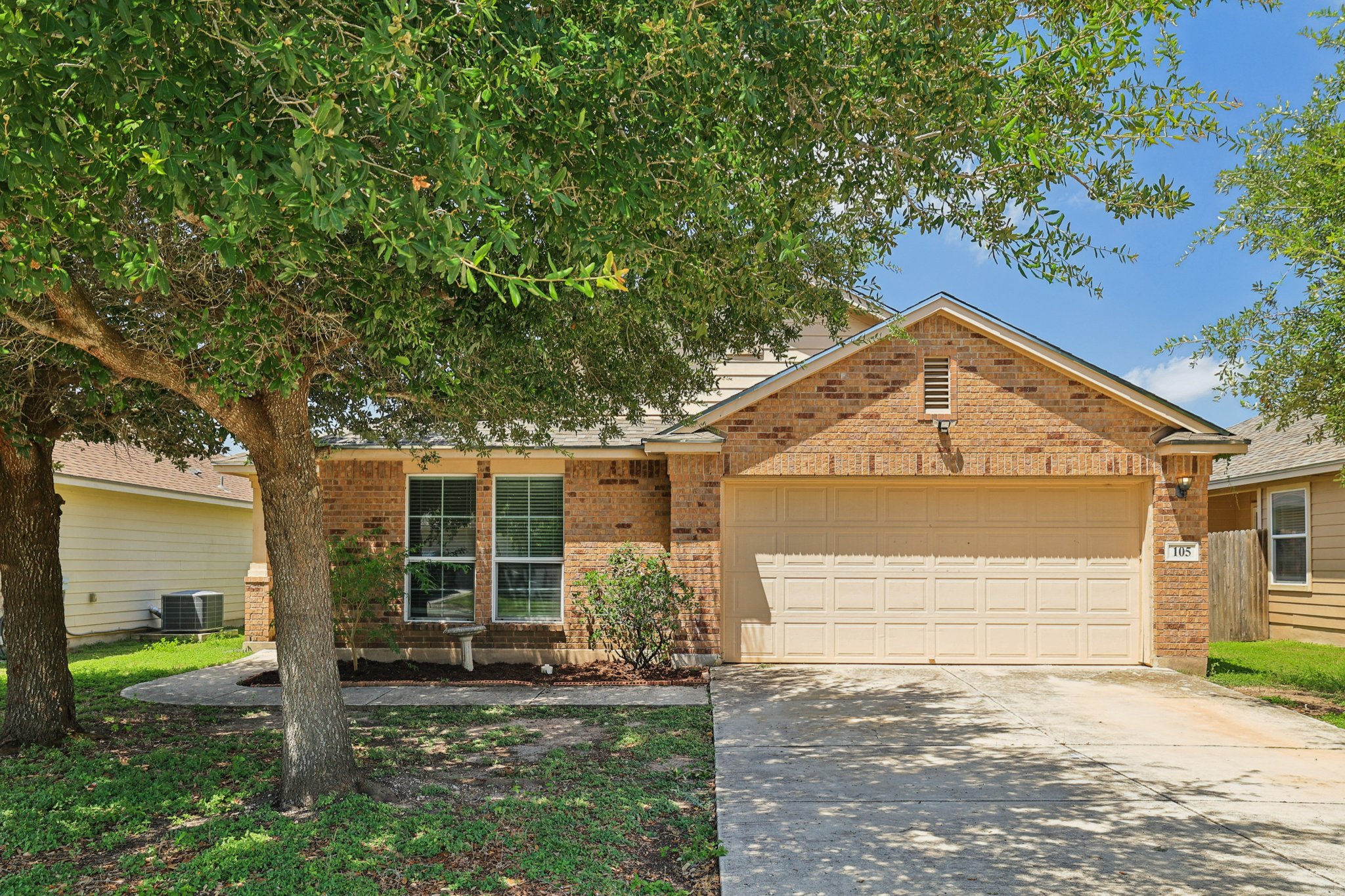 105 Casita CV — photo