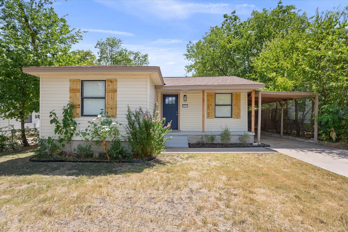 204 E Fowler Ave — photo