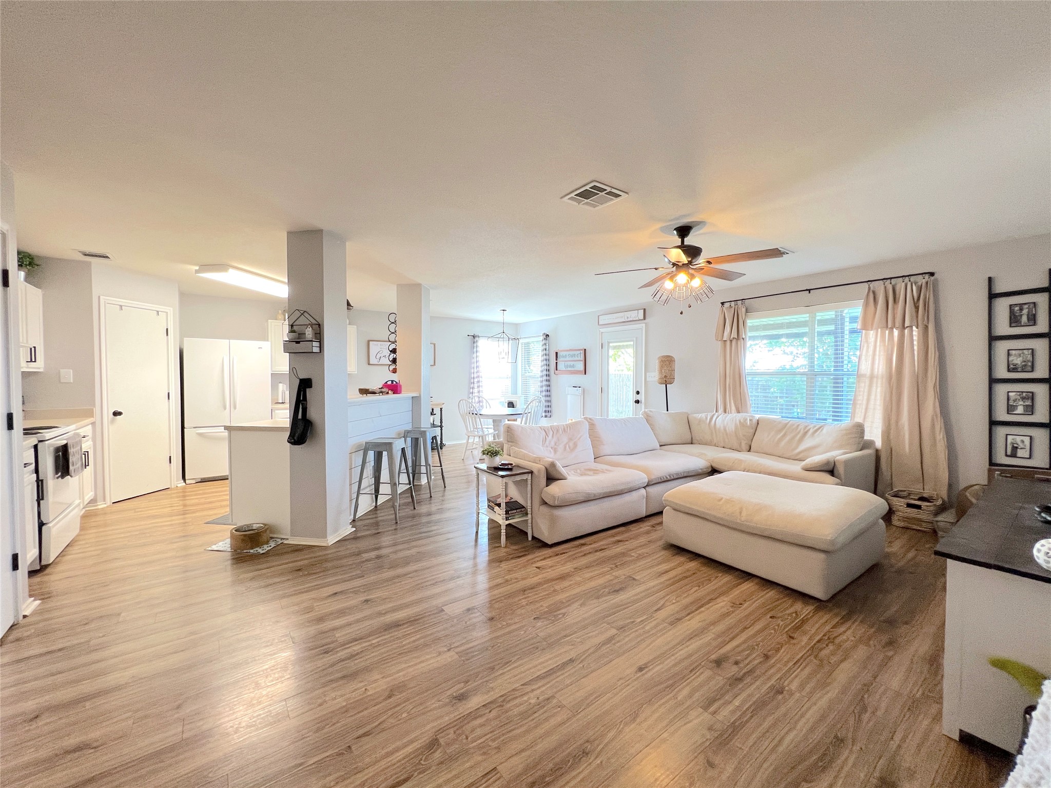 2204 Brewers Pl — photo