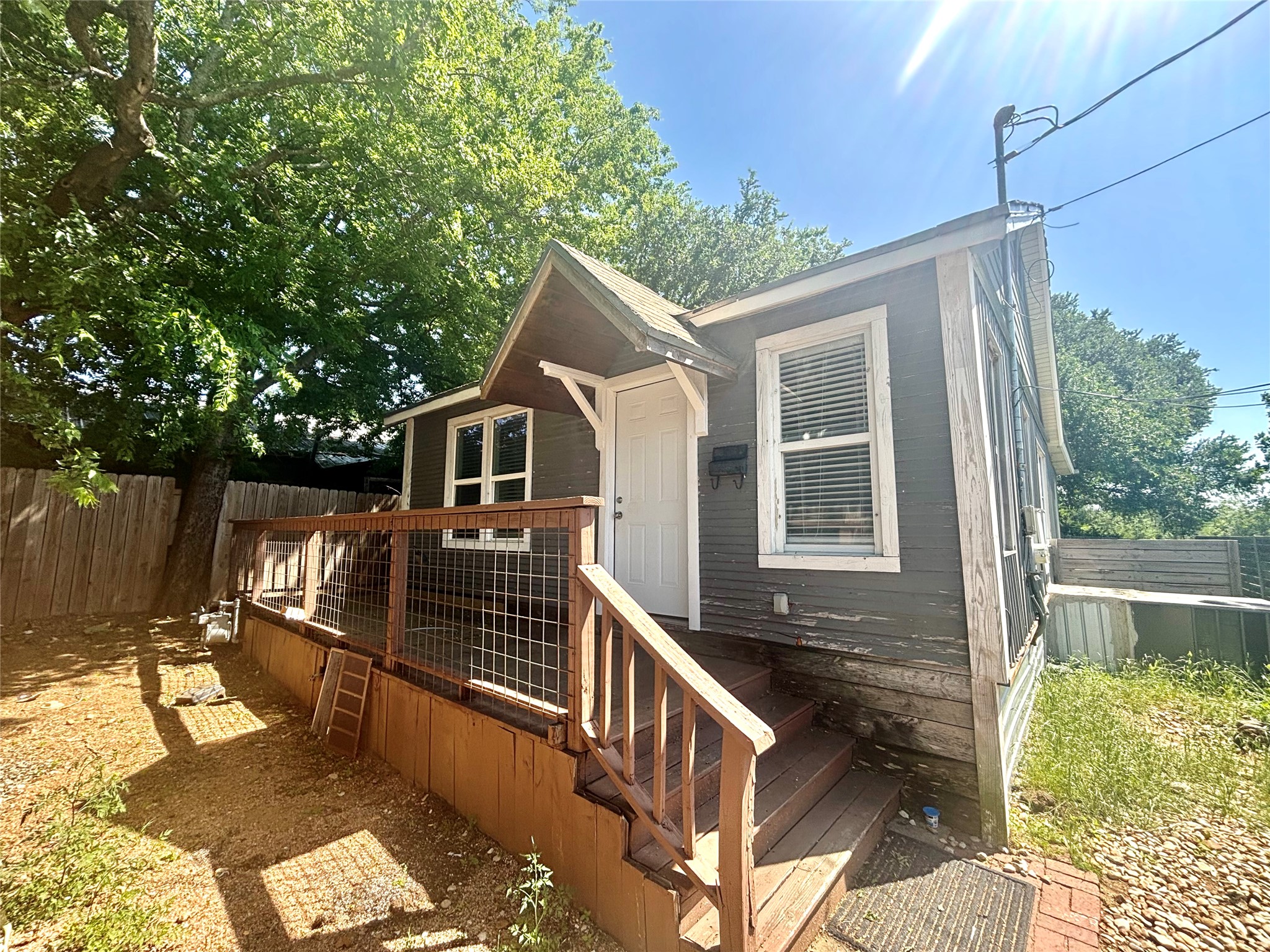 2917 E 12 Th Unit B St B — photo
