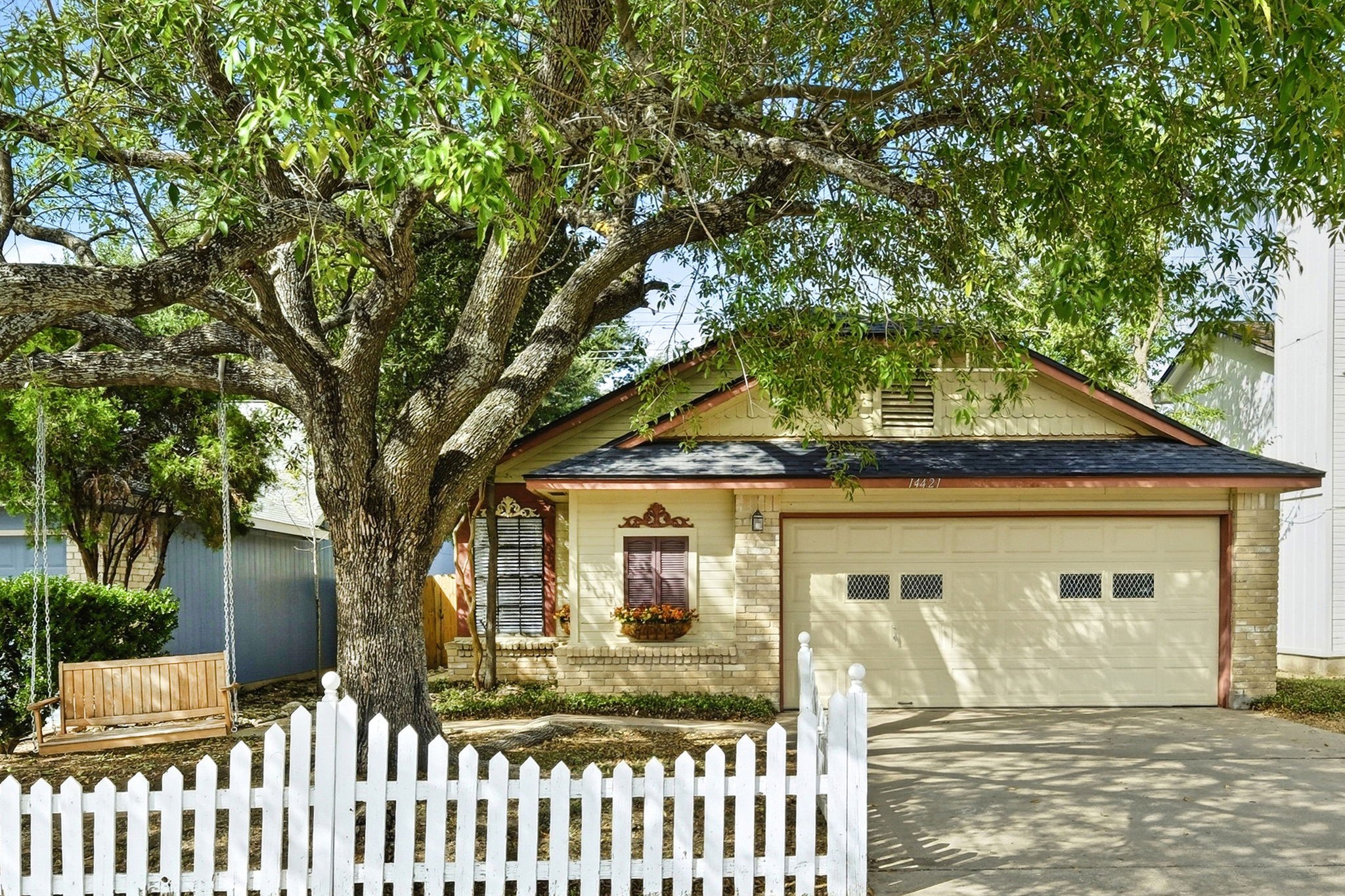 14421 Robert I Walker Blvd — photo