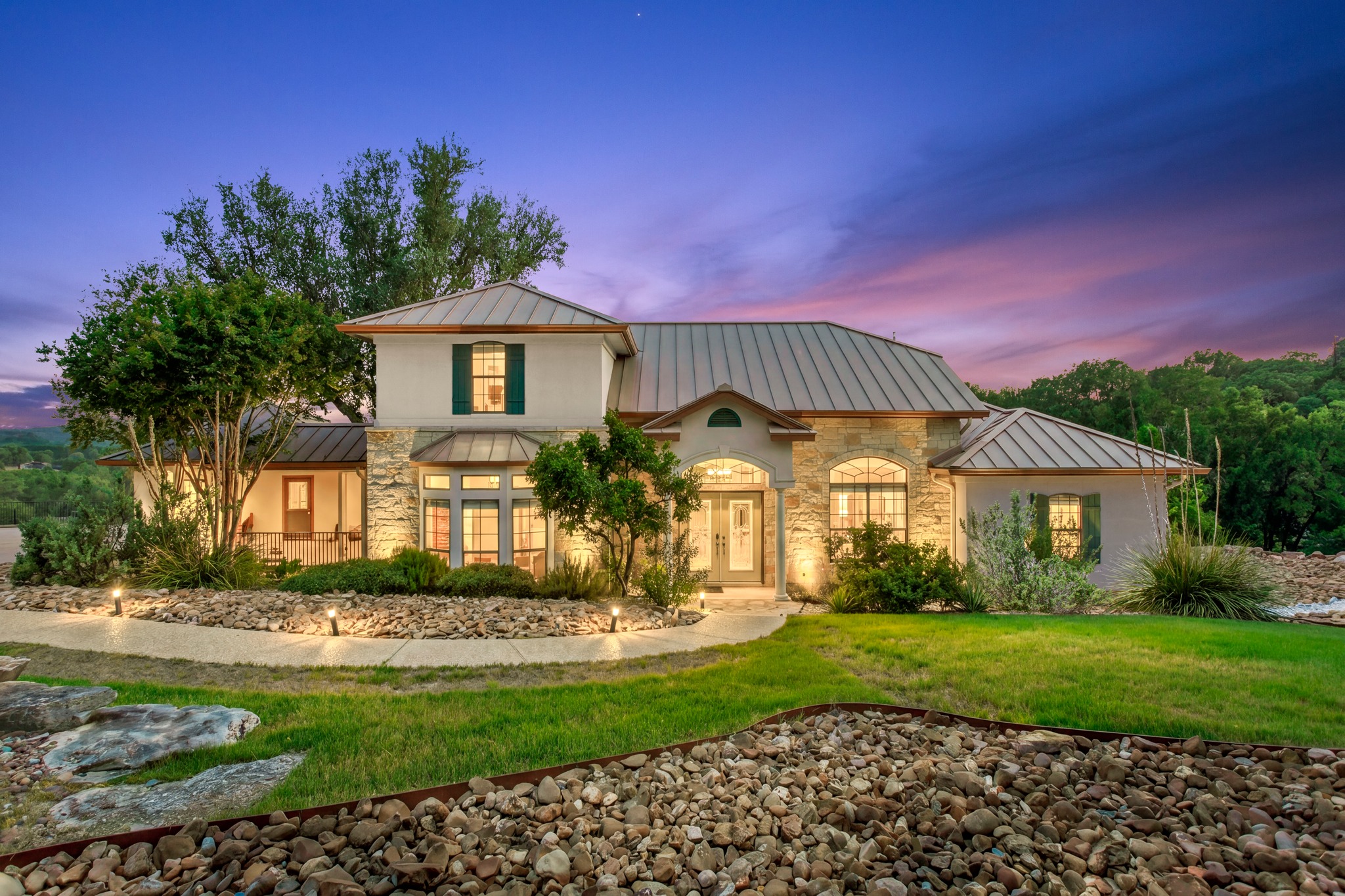1121 Kings Cove Dr — photo
