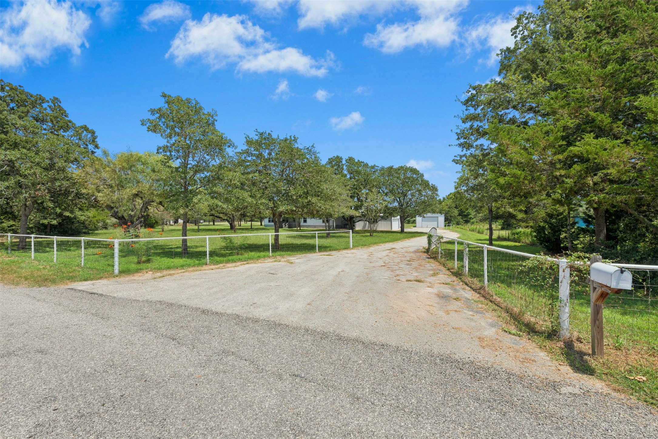 255 Rosanky Cattle Co Rd — photo