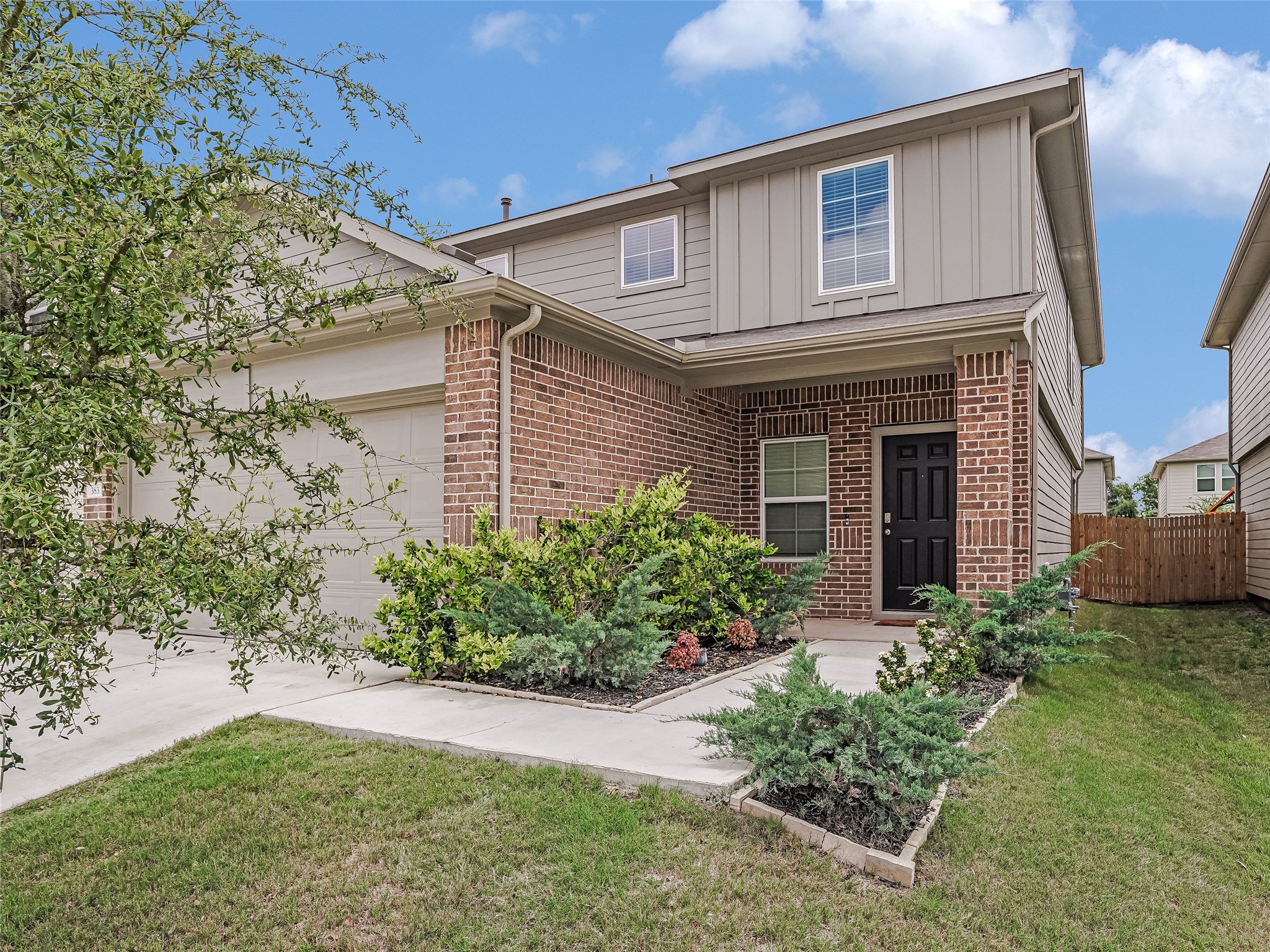 383 Sickle Loop — photo