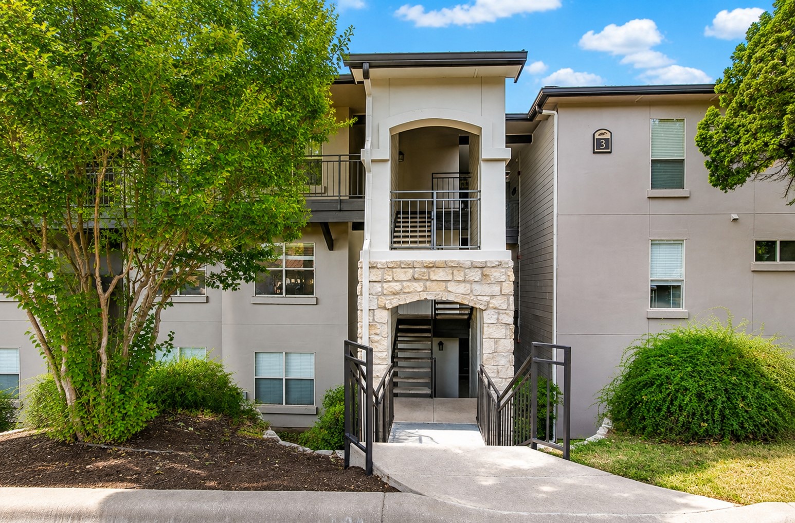 6000 Shepherd Mountain CV 315 — photo