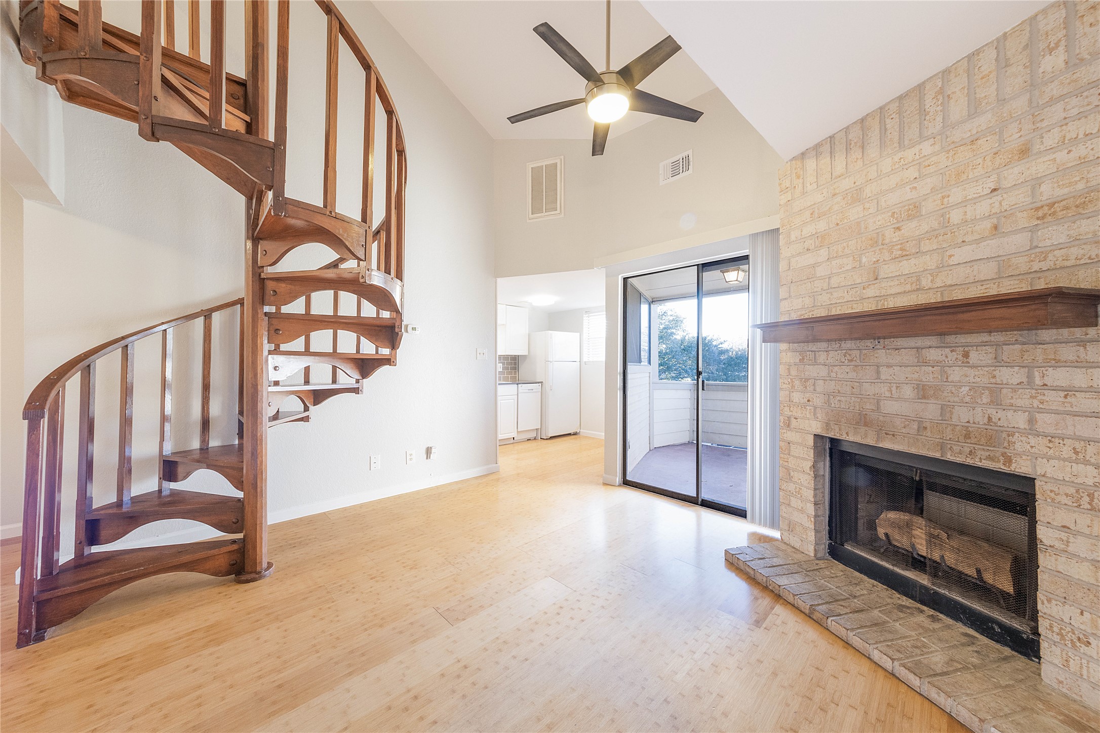 2500 Burleson Road #512, Austin, TX 78741