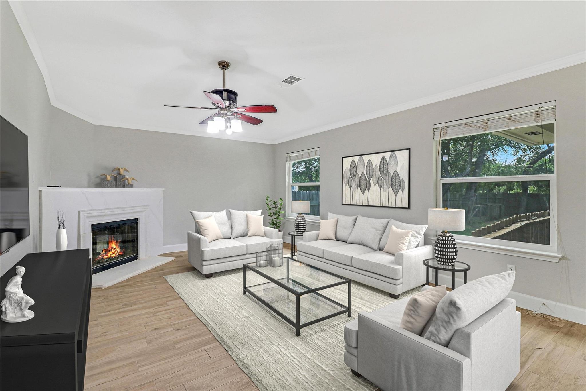 305 Dayna CV — photo
