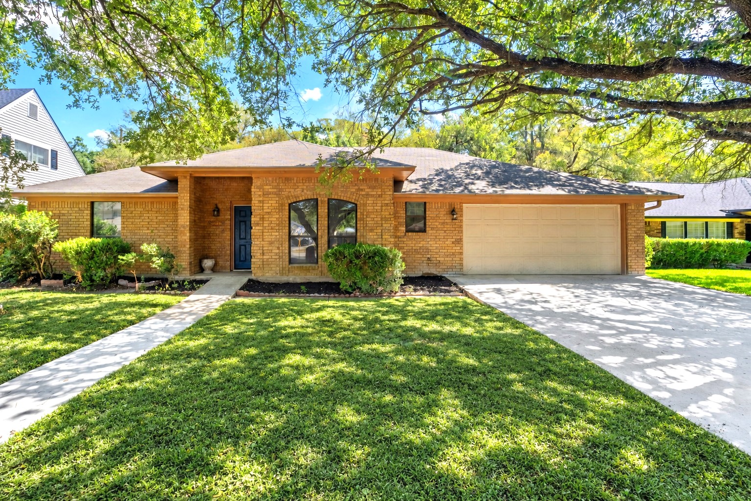 3213 Pecan Valley Dr — photo