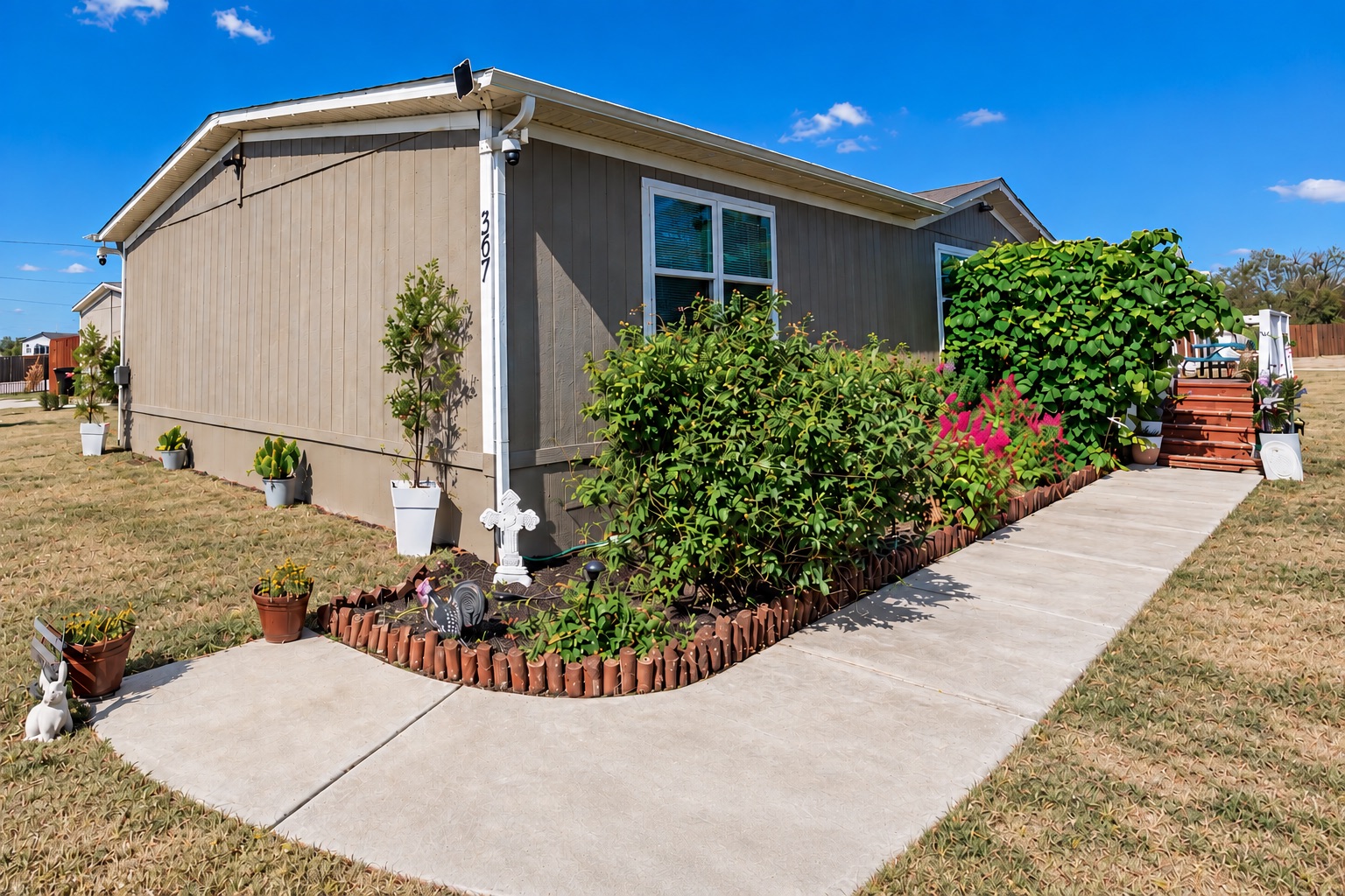 367 Margarita Dr — photo