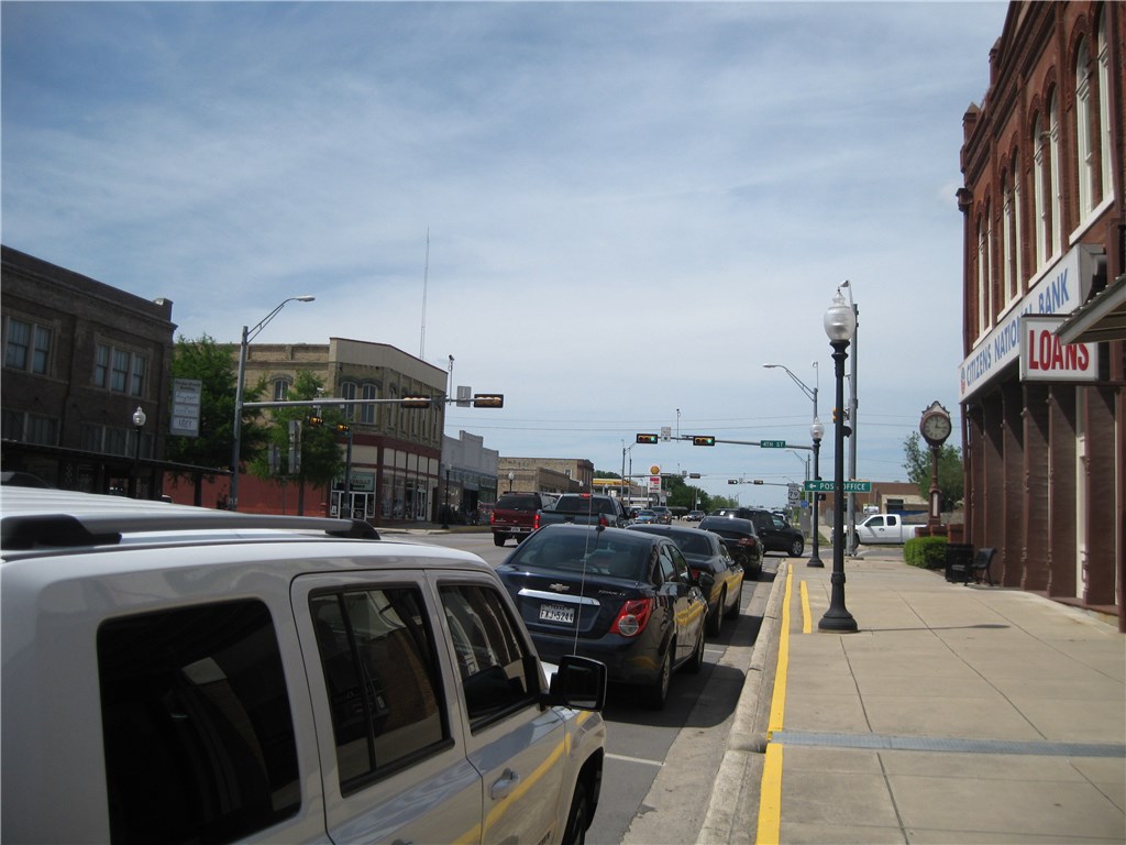 1201 E 8th, Ada, OK 74820 — photo 3