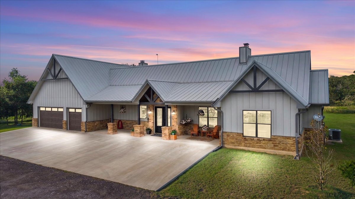 175 Wilson Road, Elgin TX 78621 — photo 2