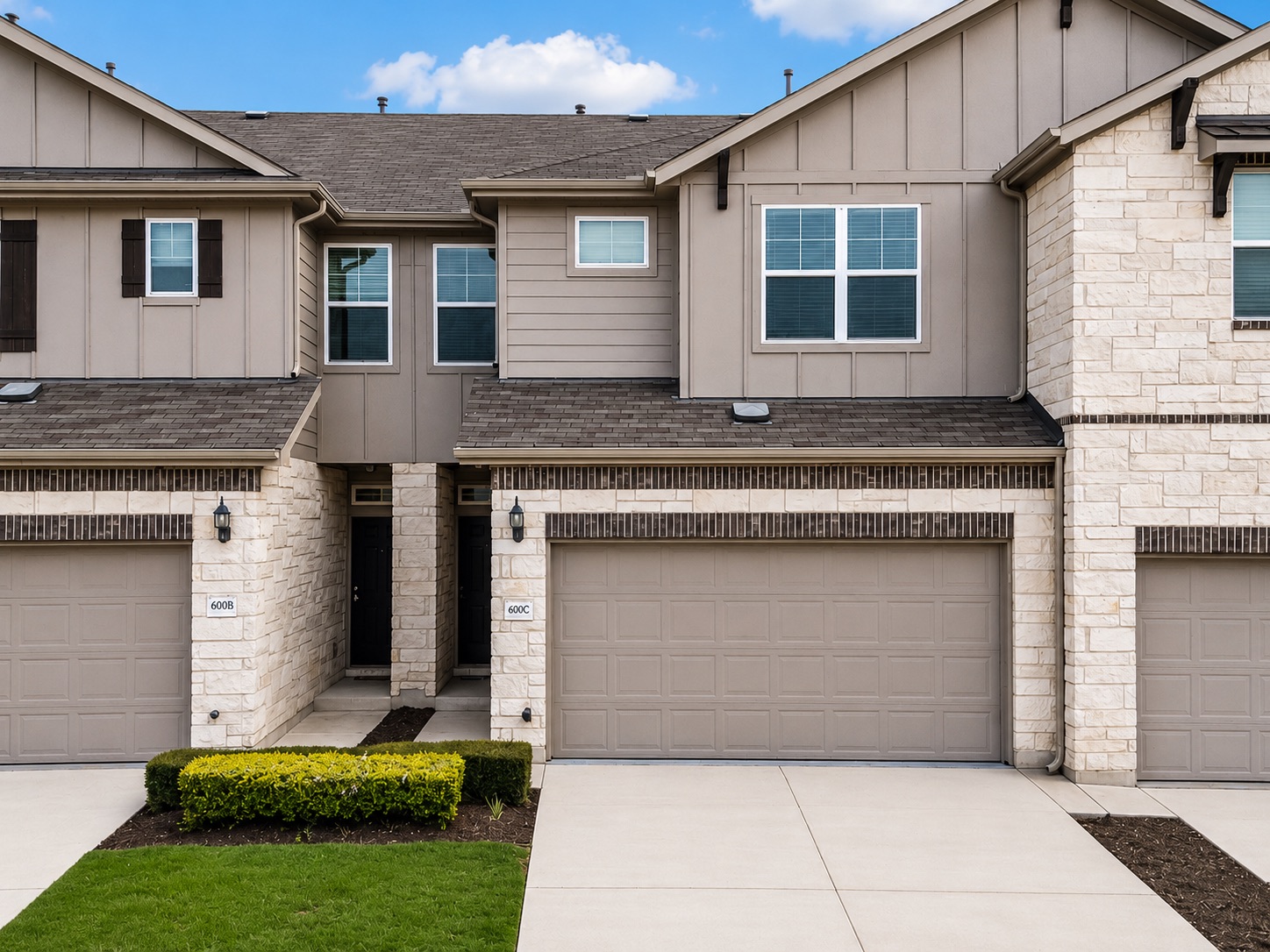 600 Pearly Eye Dr C — photo
