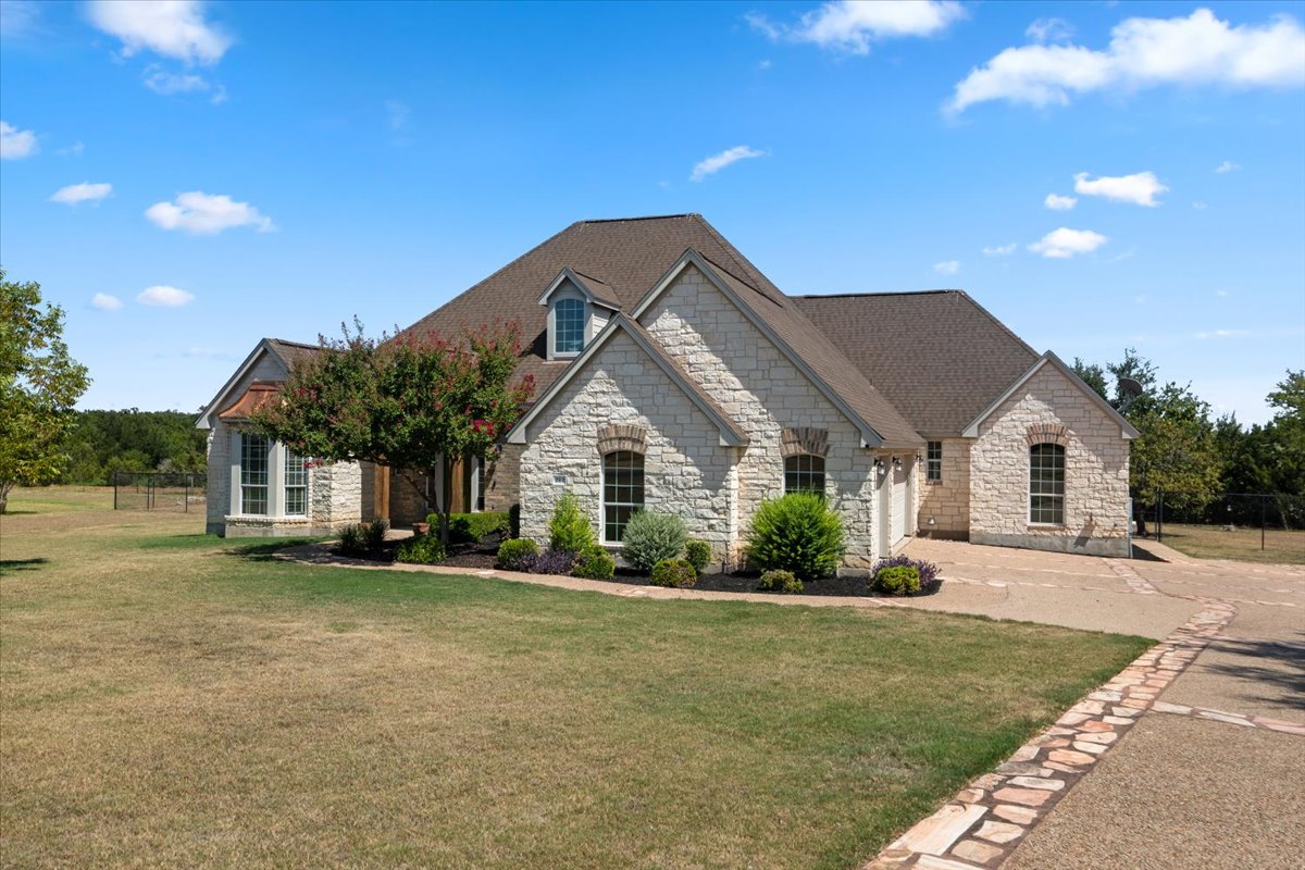 212 Neal Dr — photo