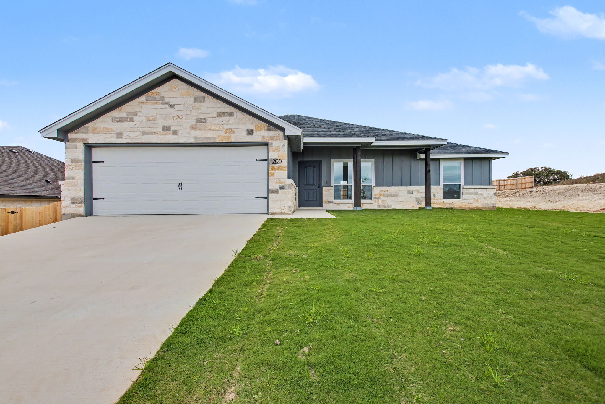 206 Water Well Rd — photo