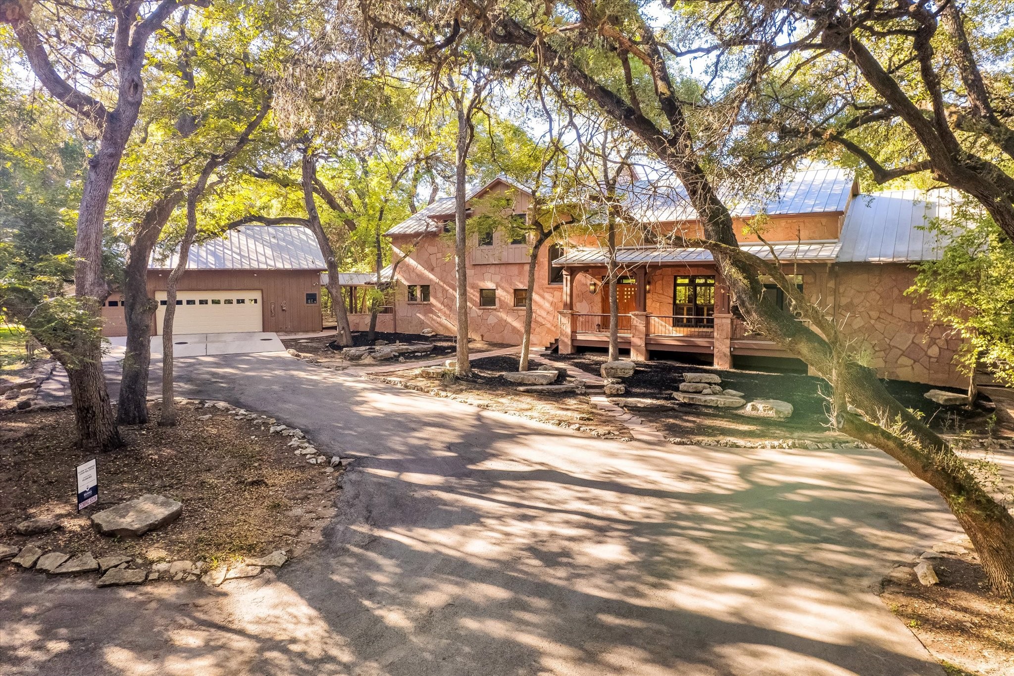 400 E Blanco Bend Rd — photo