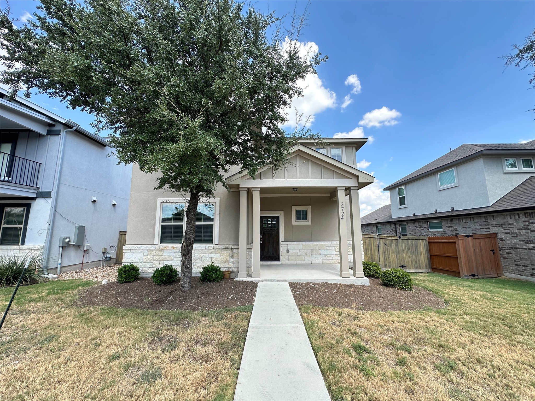 2724 Stone Branch Dr — photo