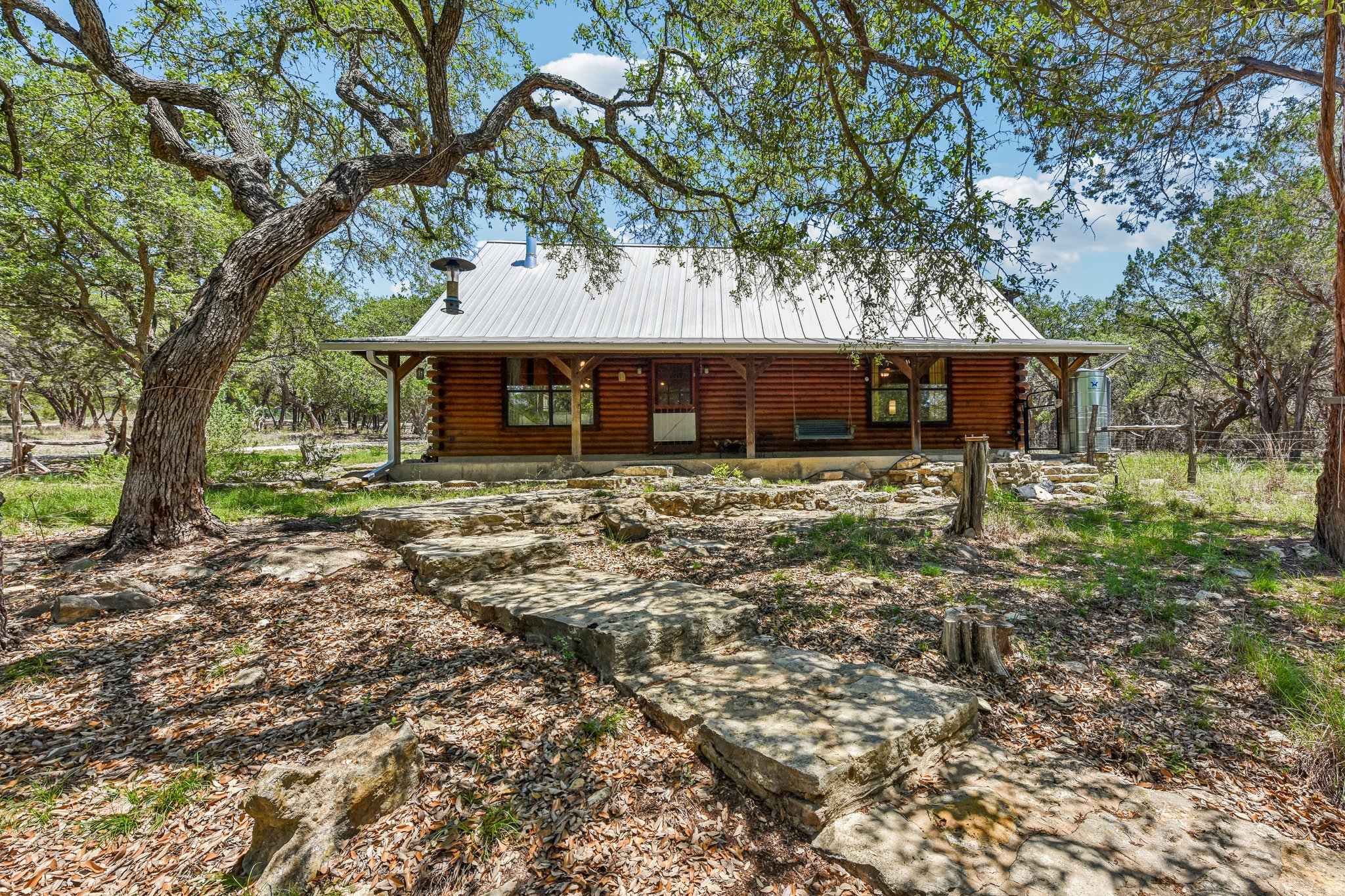 501 Oak Knob Dr — photo