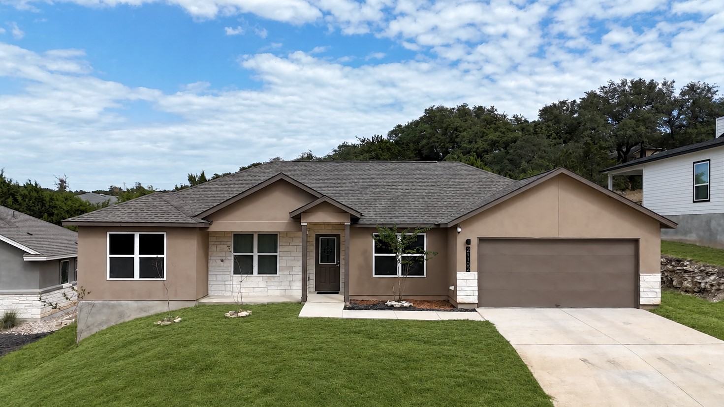 21102 Niagara CV — photo
