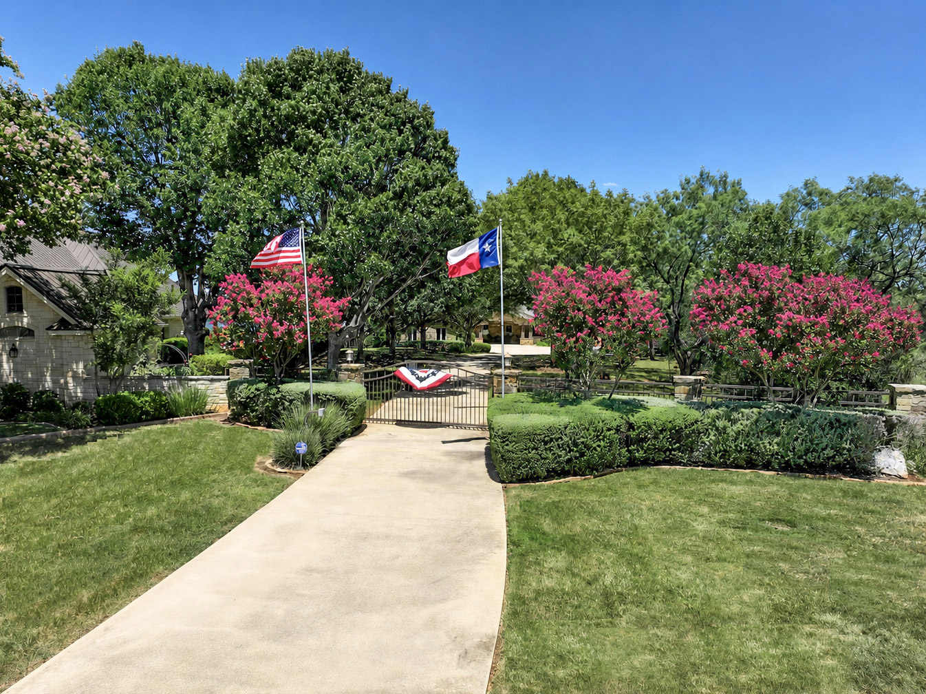 2803 Ranch Road 2831 — photo