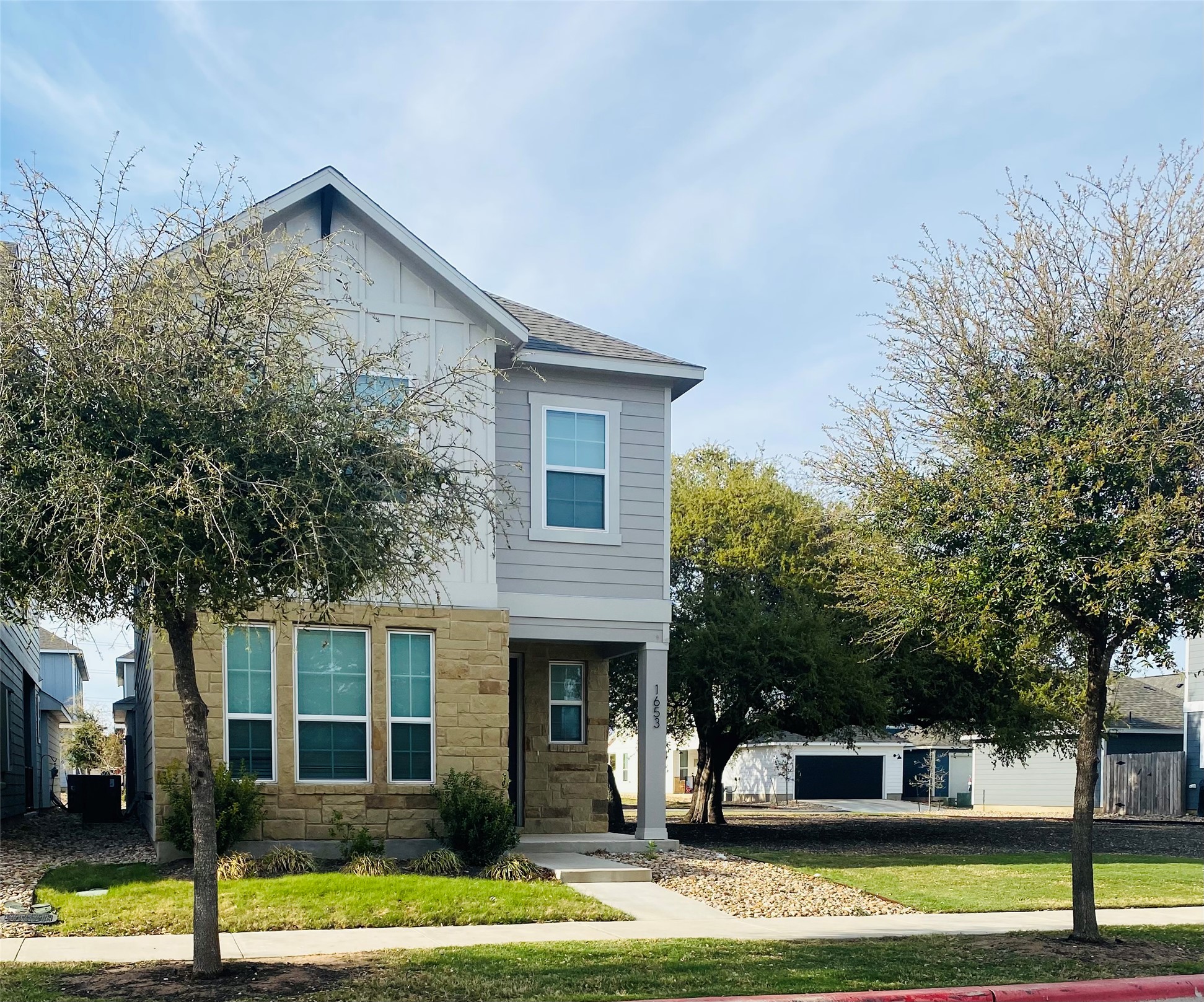 1653 Coral Sunrise Trl — photo