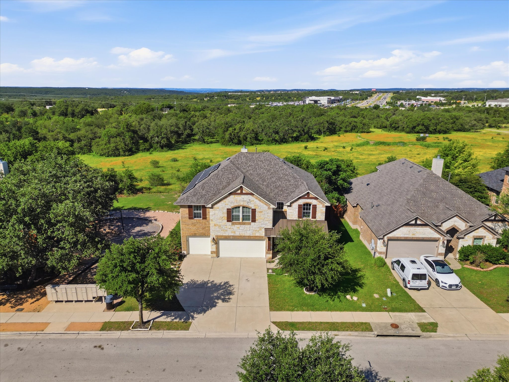 1511 Rimstone Dr — photo