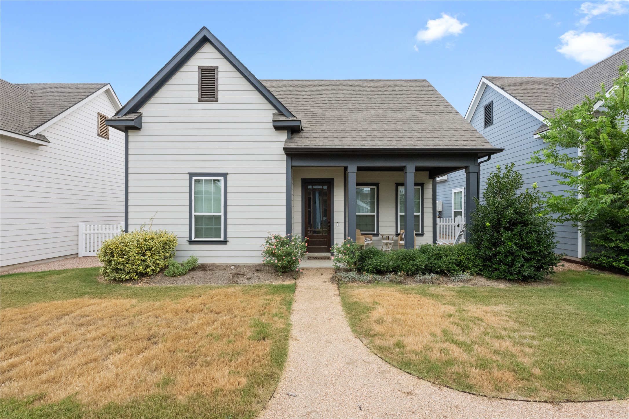 1182 Grant Wood Ave — photo
