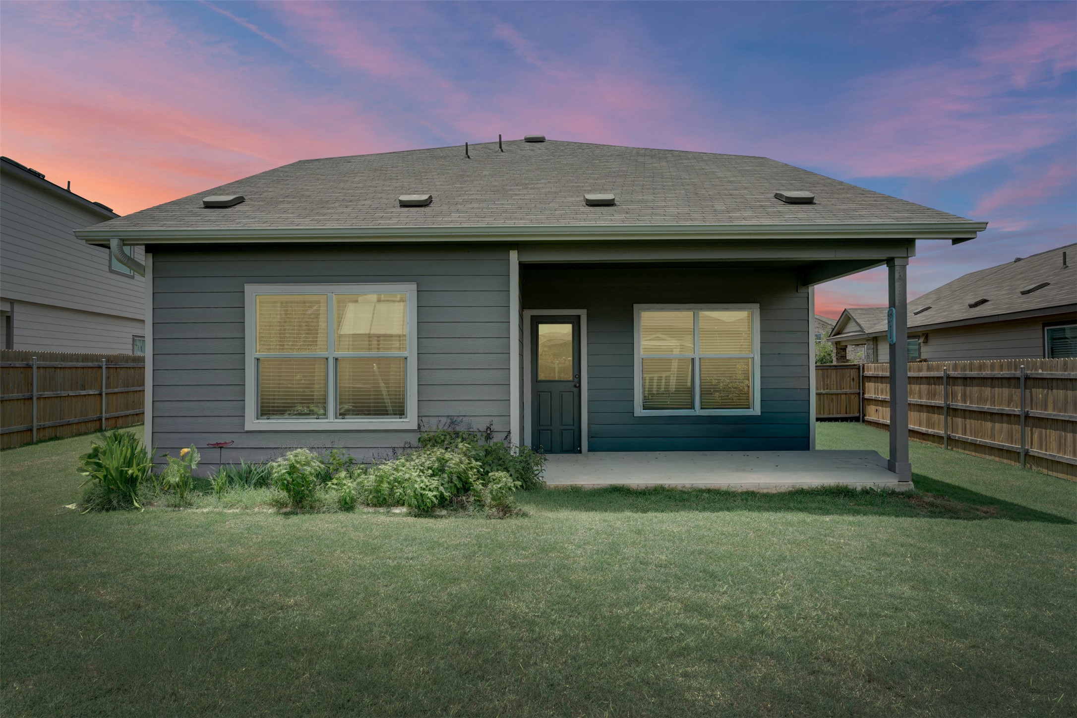 413 Perfect World Loop, Jarrell, TX 76537 — photo 2