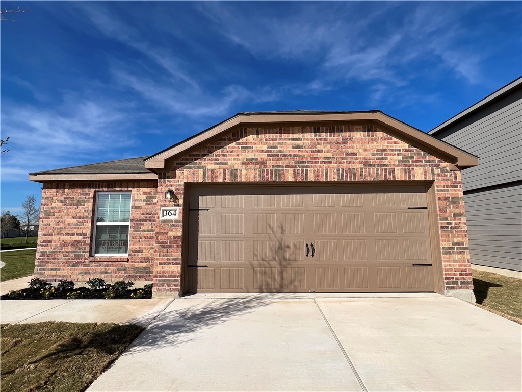 364 Crescent Park Dr — photo