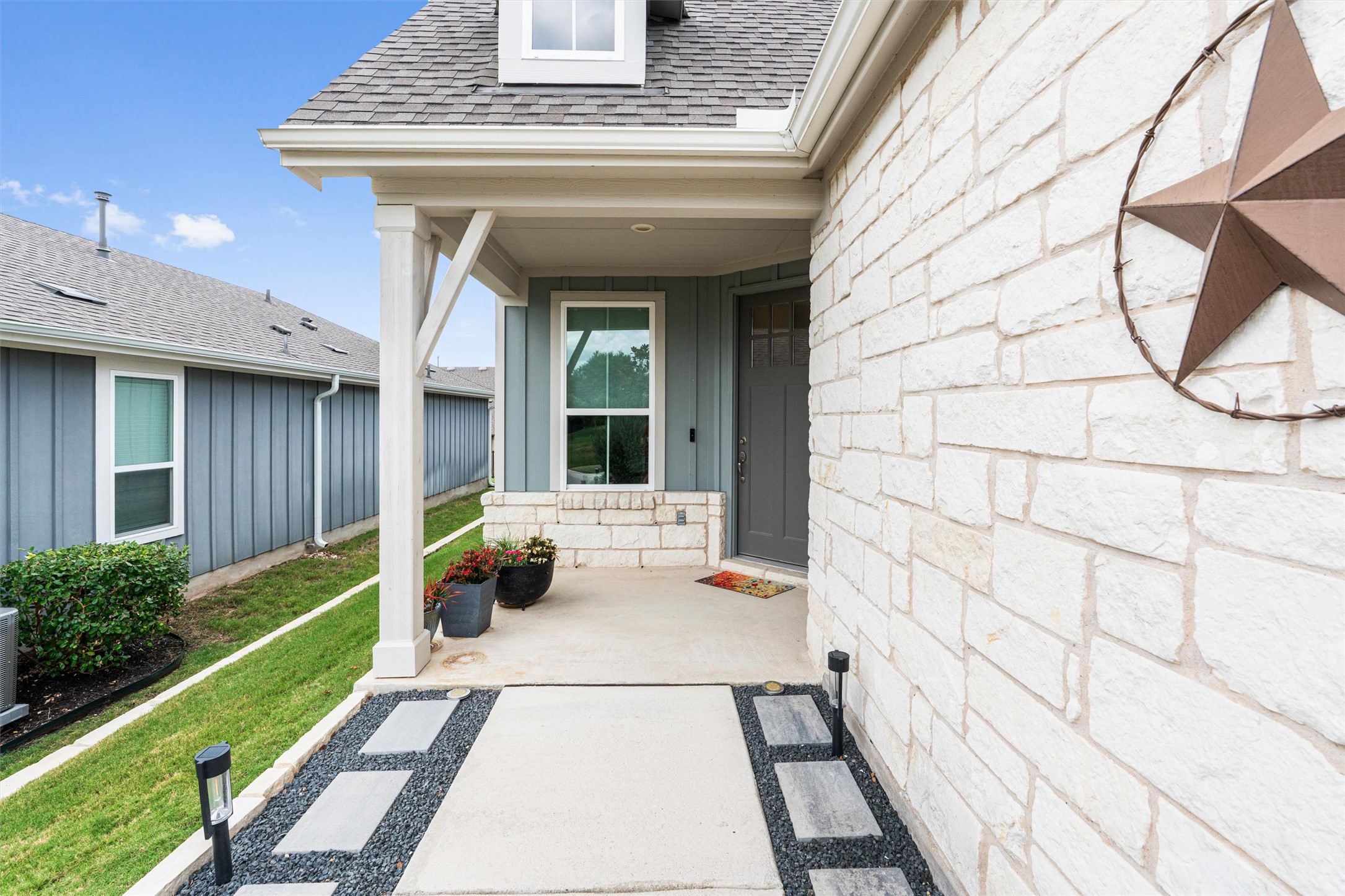 706 Kitty Hawk Road, Georgetown, TX 78633 — photo 2
