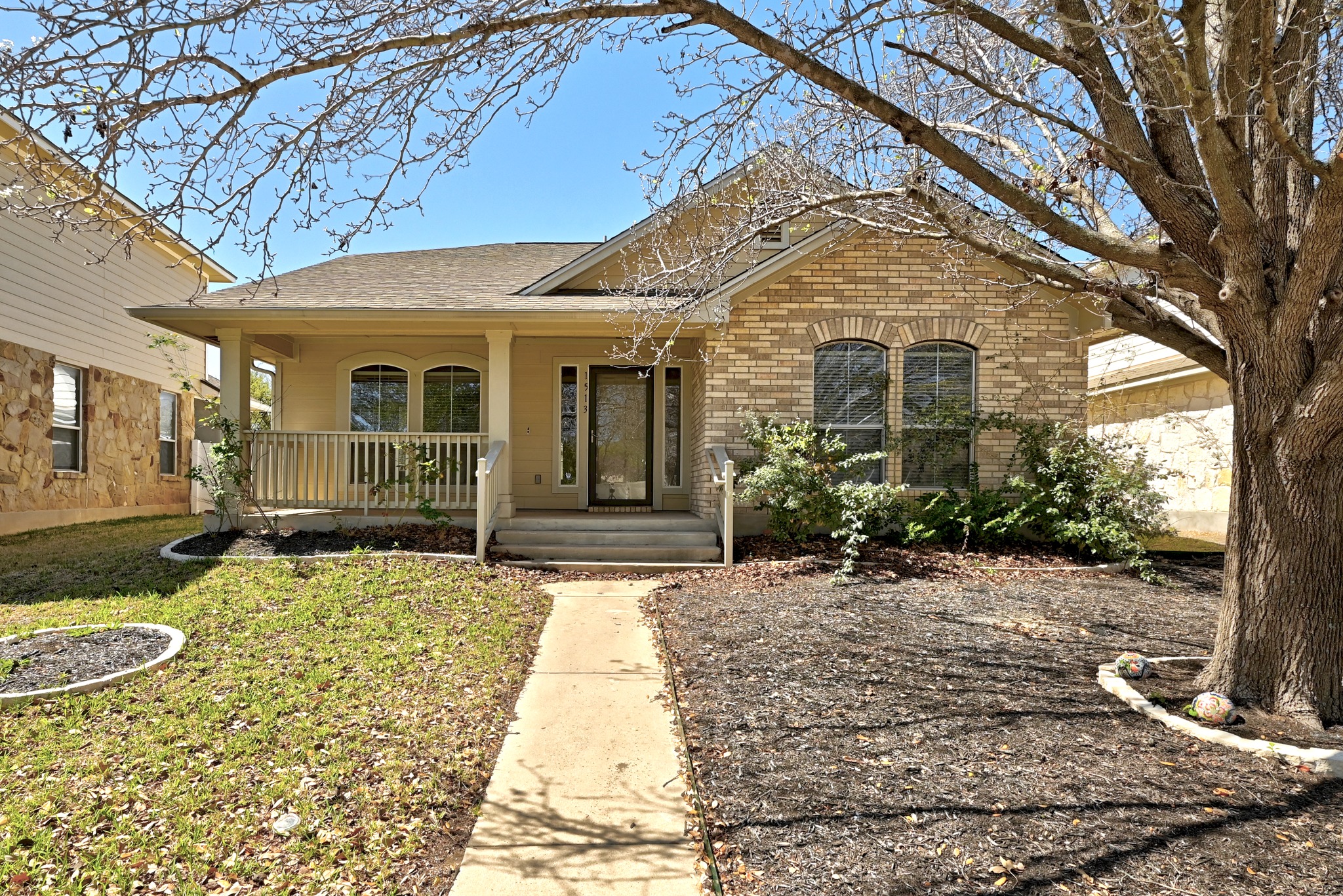 1513 Big Bend Dr — photo