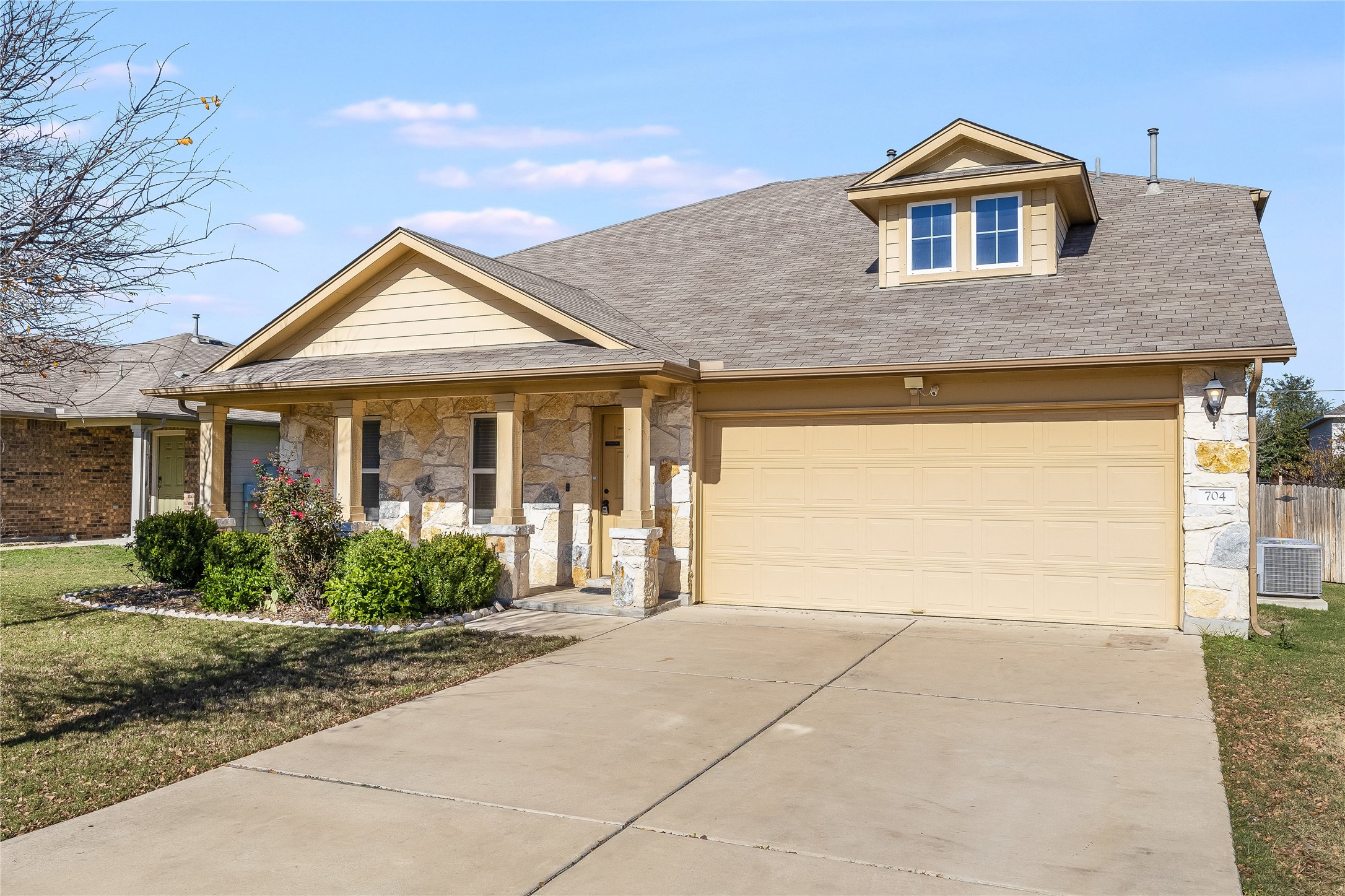 704 Mitchell Dr — photo