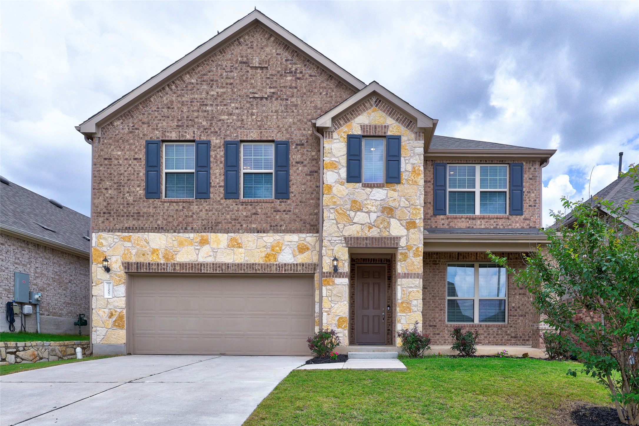 11007 Strawberry Roan Dr — photo