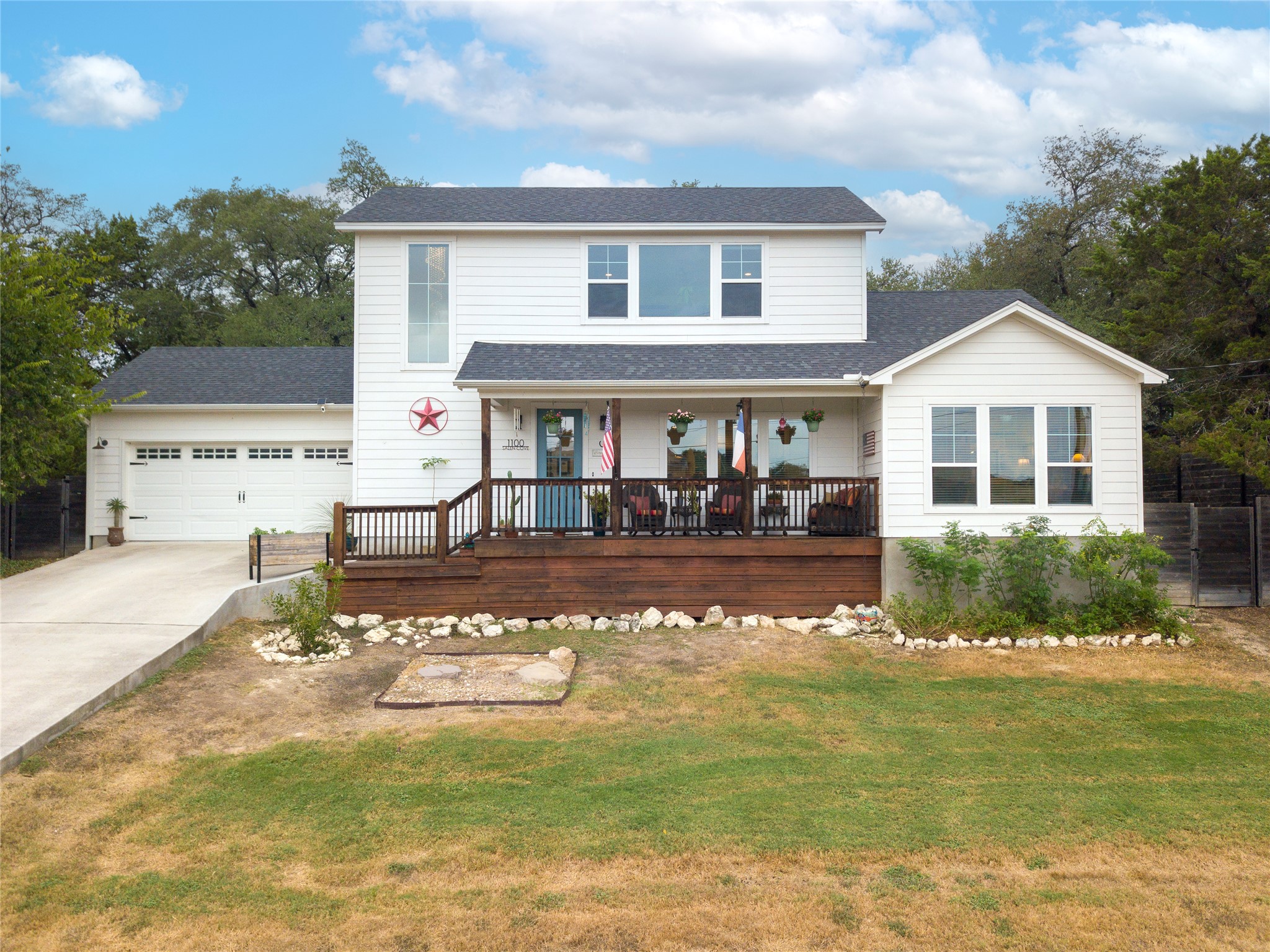 1100 Salen CV — photo