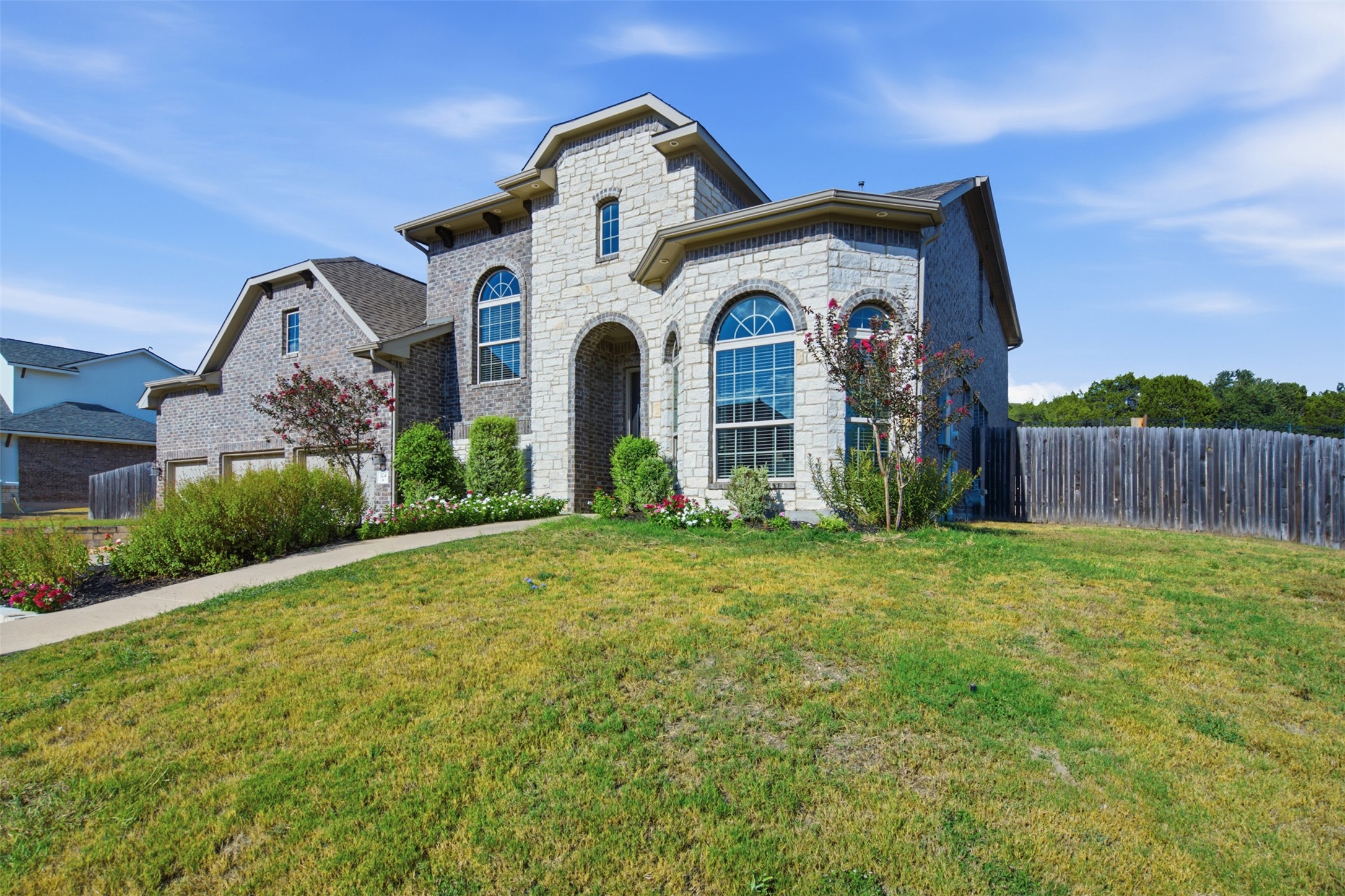324 Stoney Point Rd — photo
