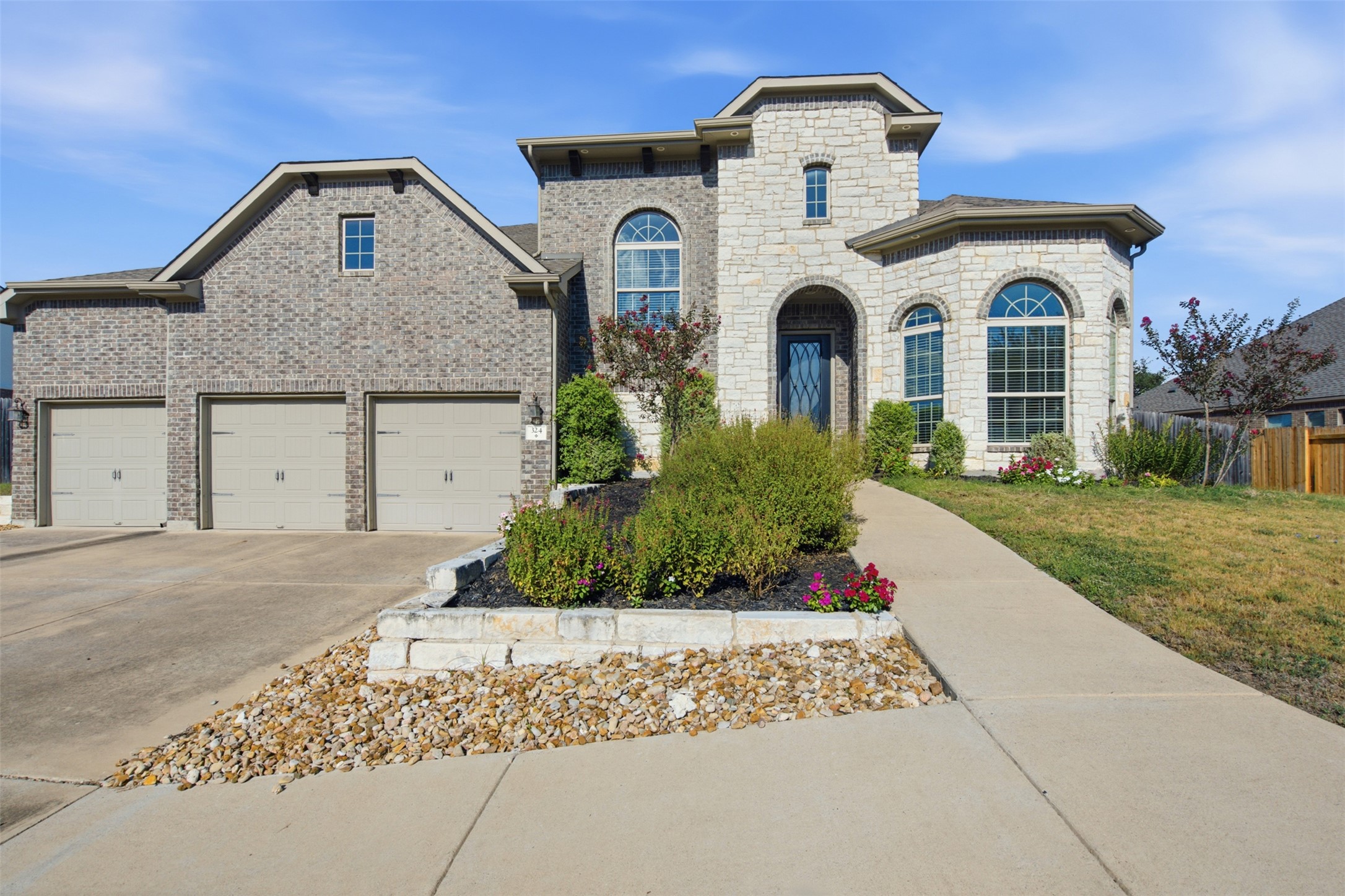 324 Stoney Point Road, Austin, TX 78737 — photo 2
