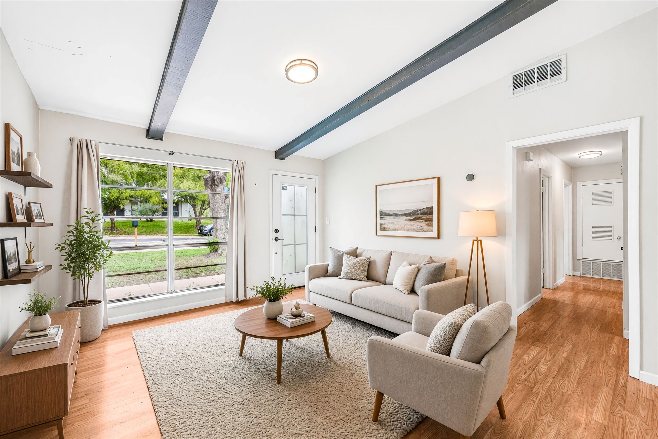 2207 Palmera CV — photo