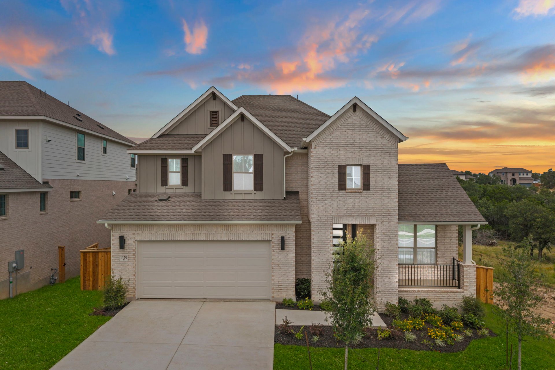 1329 White Daisy Ln — photo