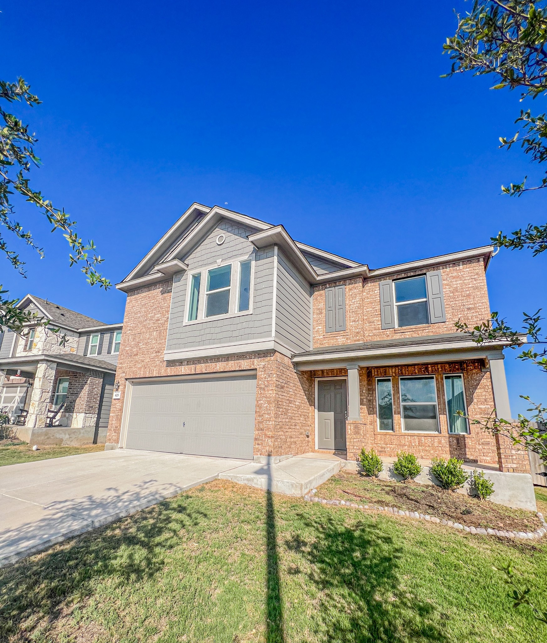 625 Bailey Park Dr — photo