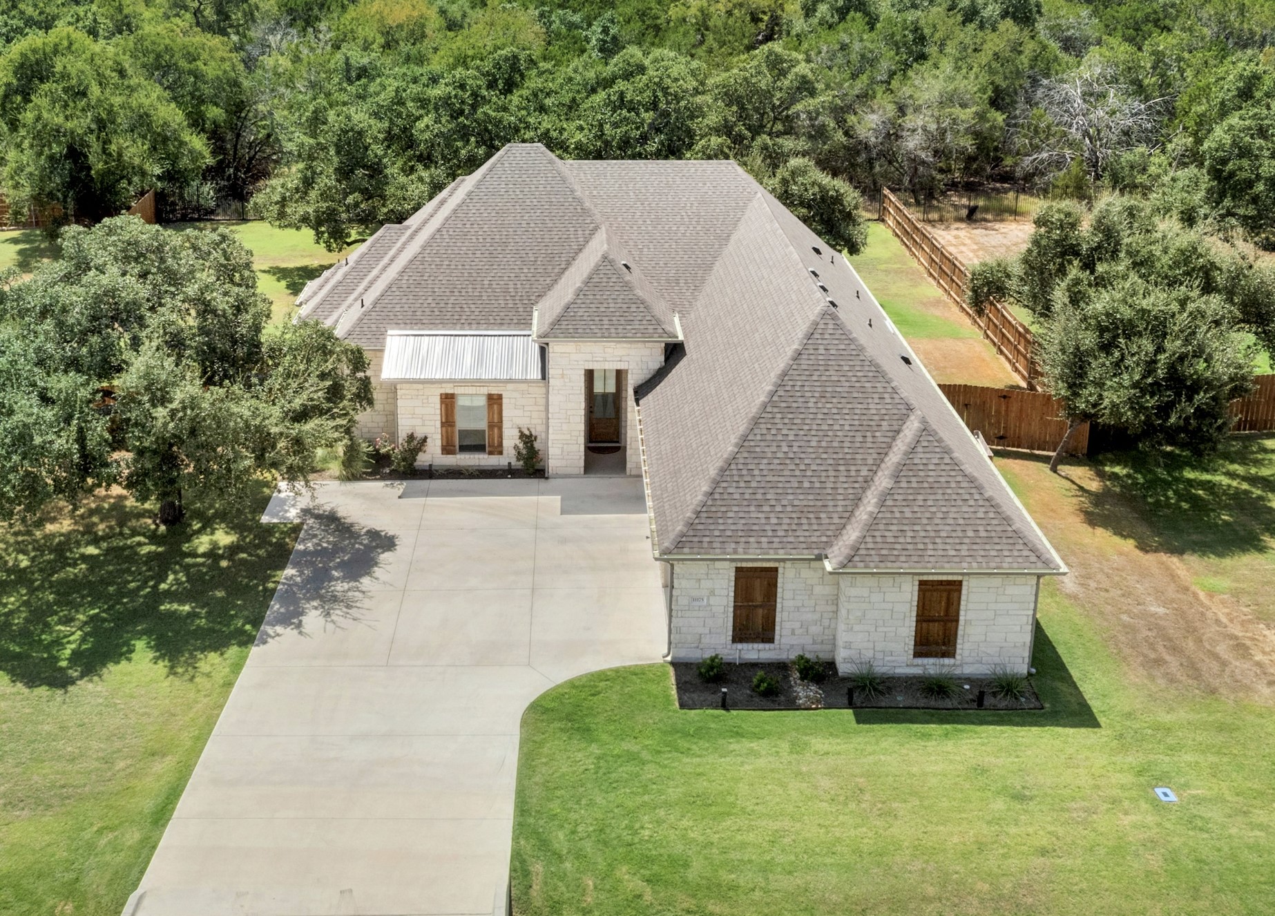 11175 Golden Eagle Ave — photo