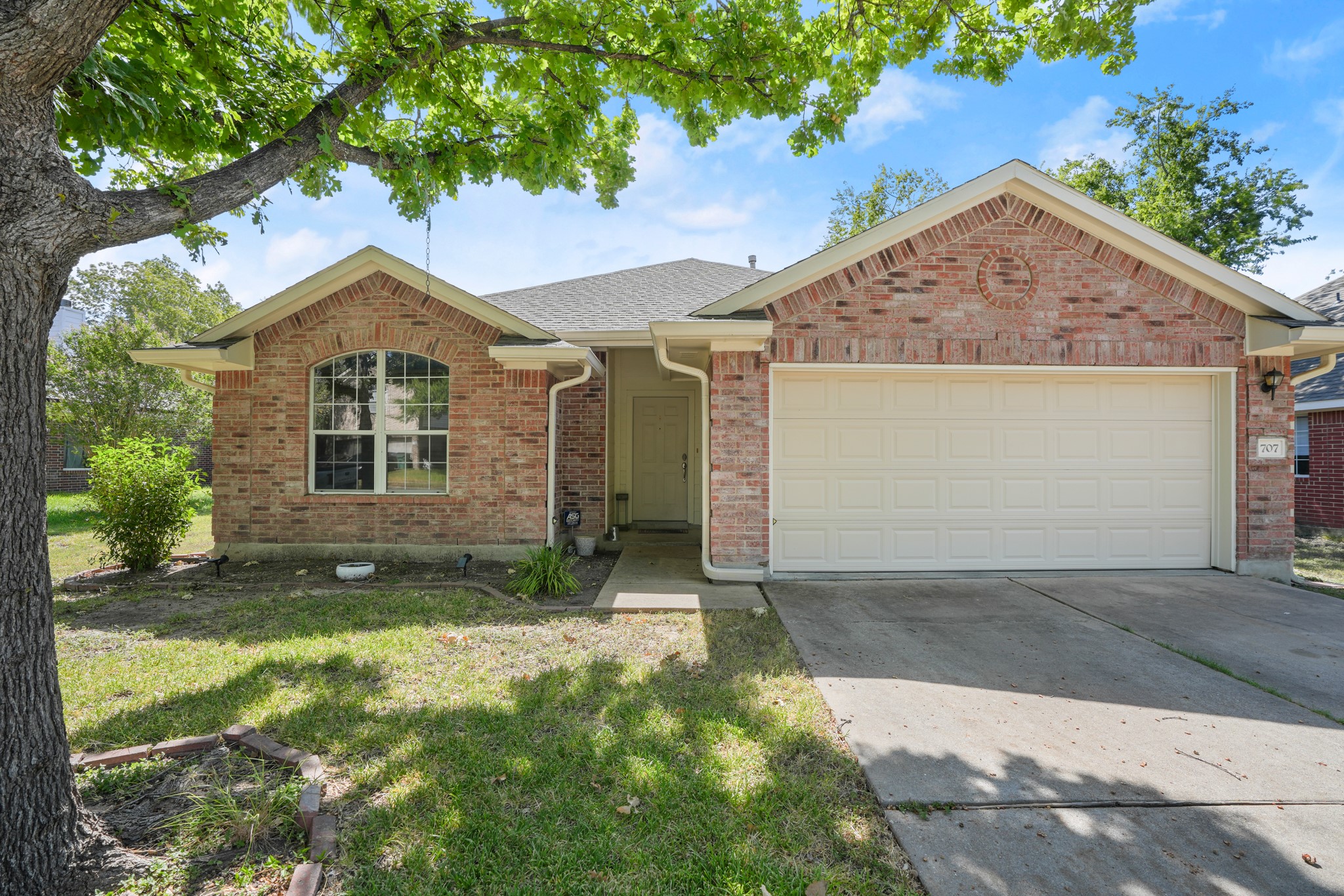 707 Geyser Ave — photo