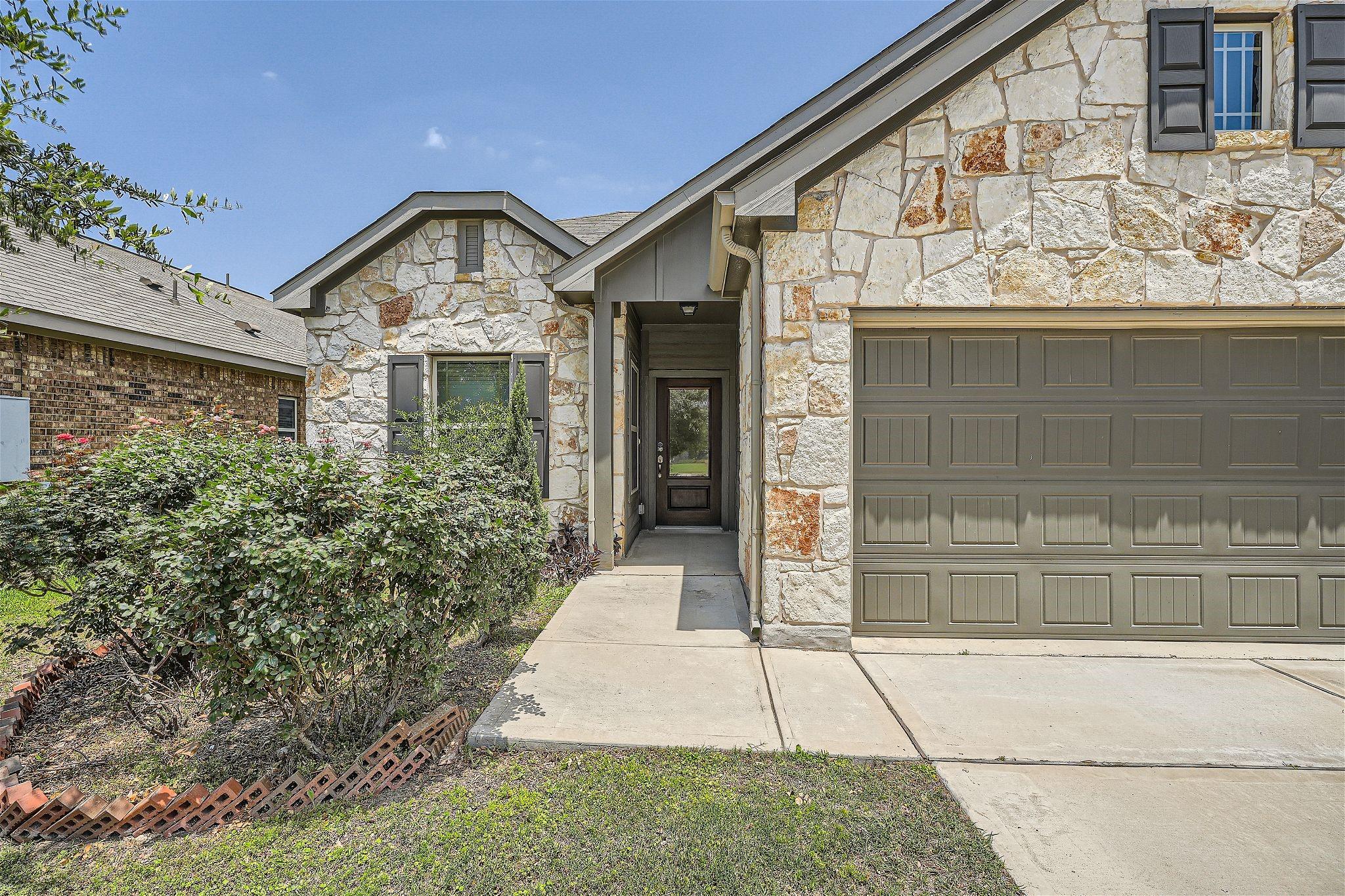 299 Shale Cir — photo