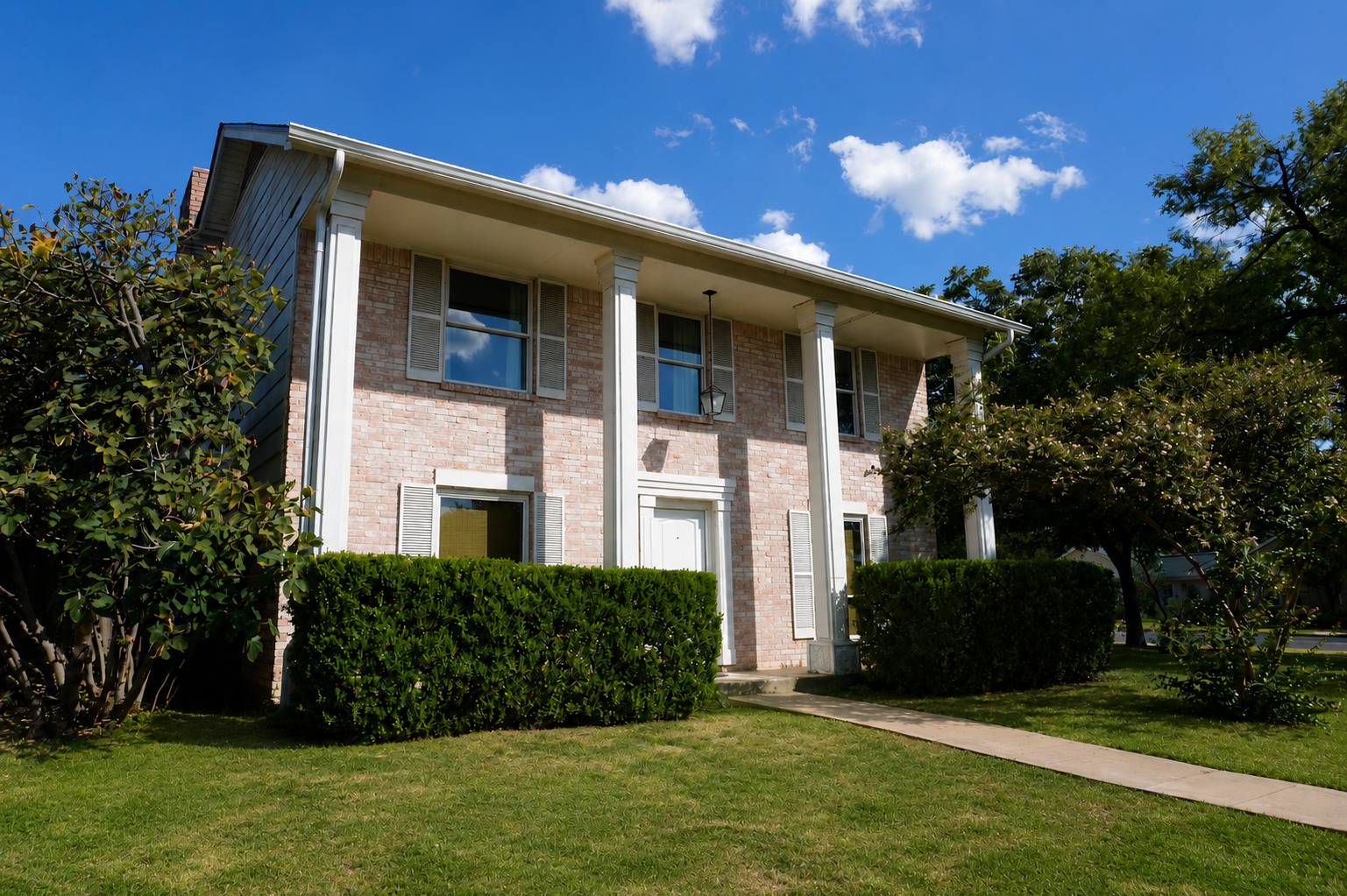 10101 Parkfield Dr — photo