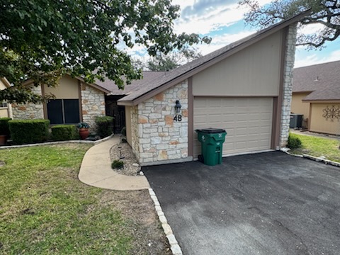 48 Oaks Pl — photo