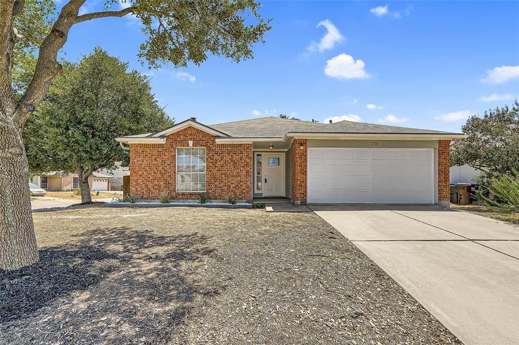 1701 Hollow Tree Blvd — photo
