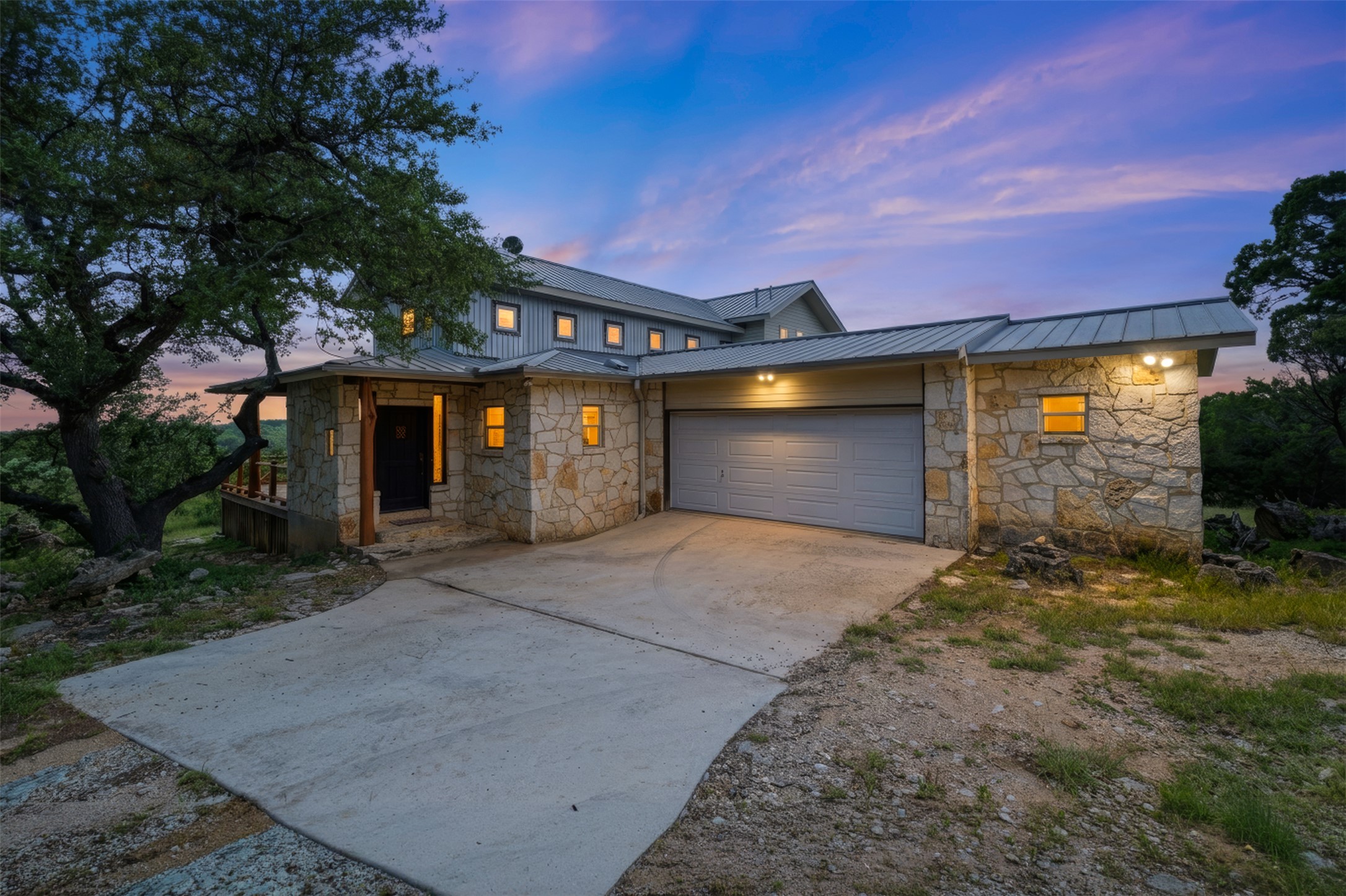 700 Skyline Ridge Lookout Dr — photo
