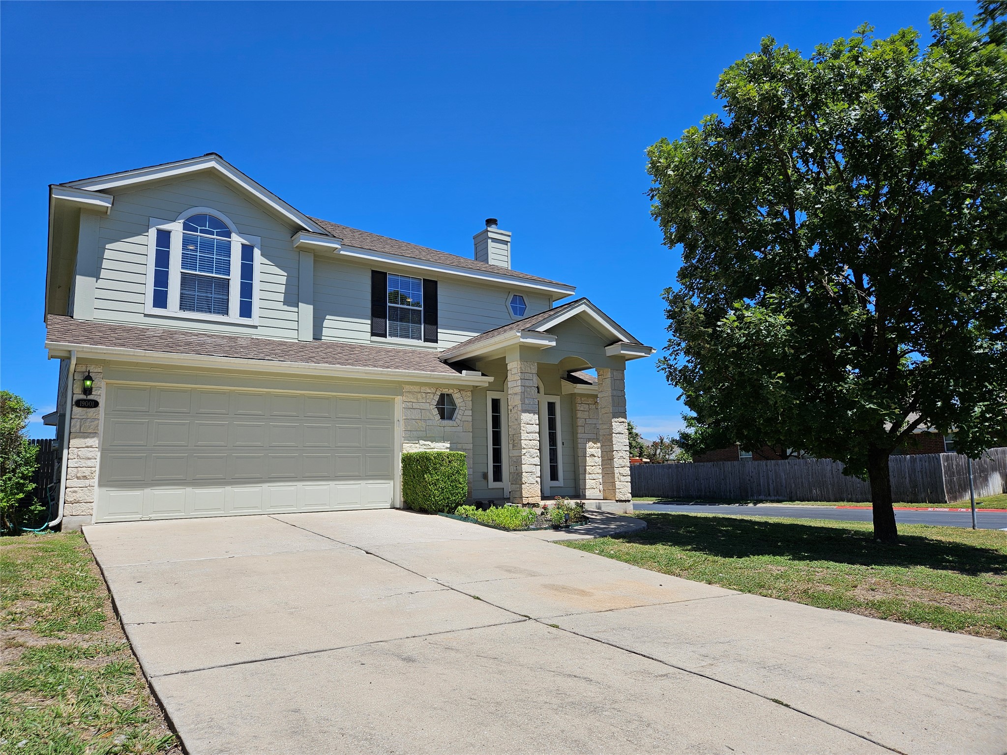 19001 Leigh Ln — photo