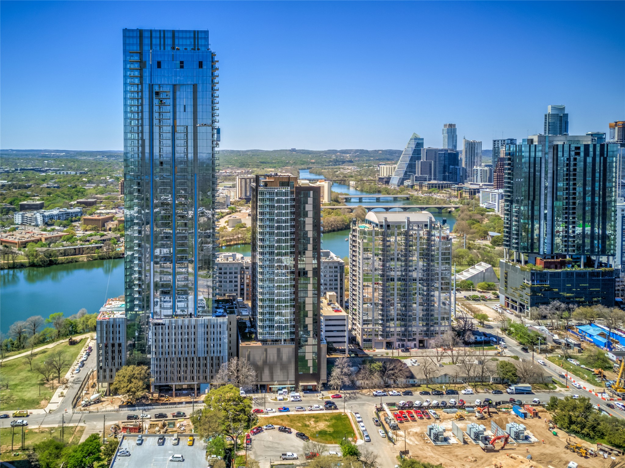 48 East Ave 2611 — photo