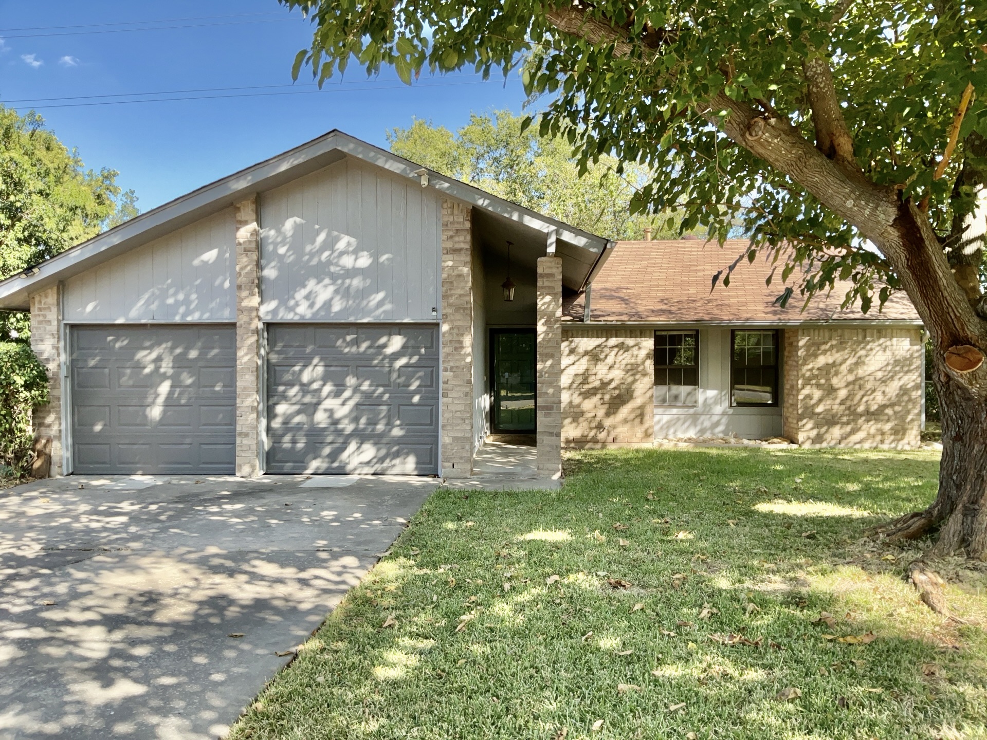 408 E Central Dr — photo