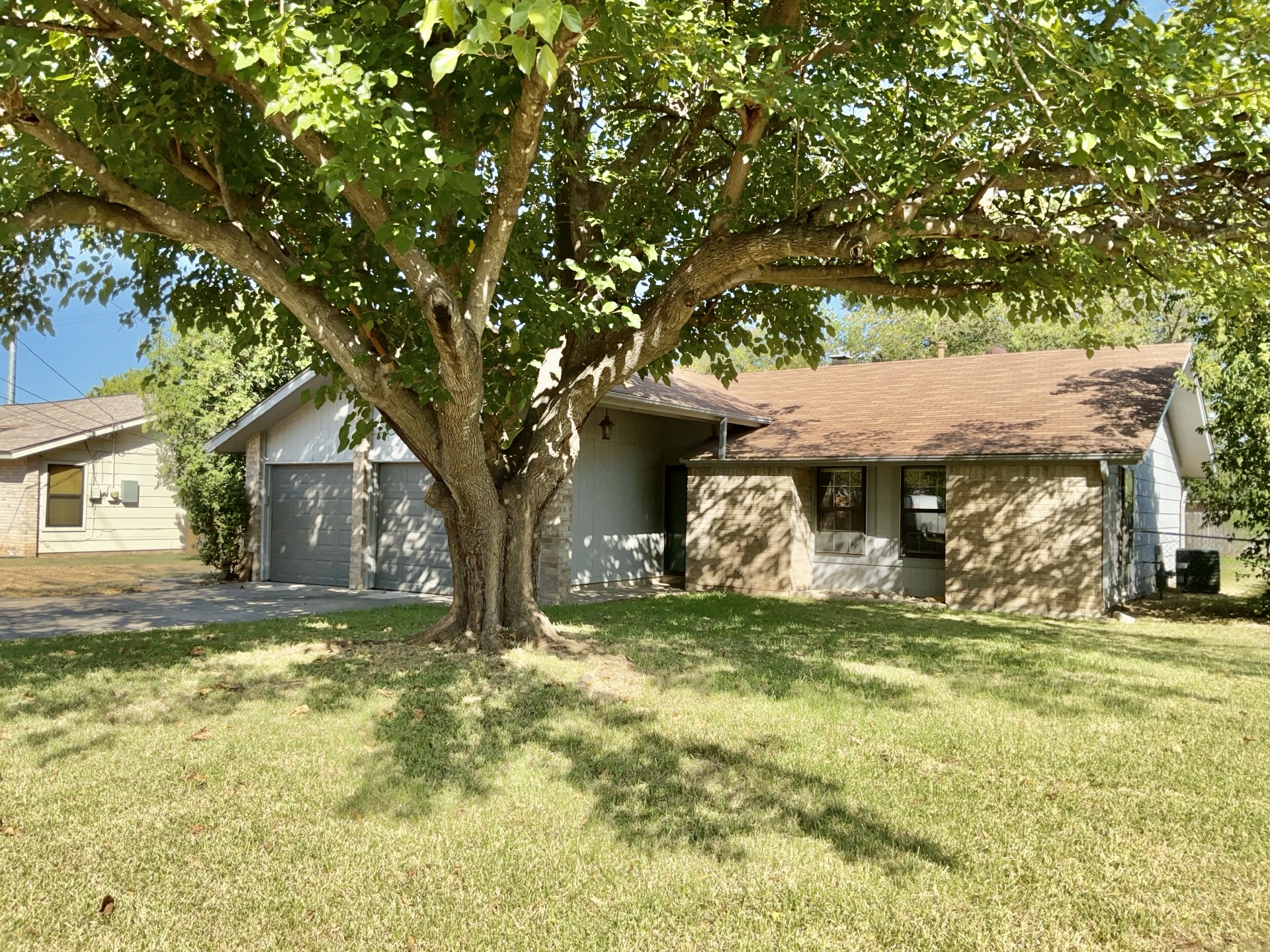 408 E Central Drive, Georgetown, TX 78628 — photo 2